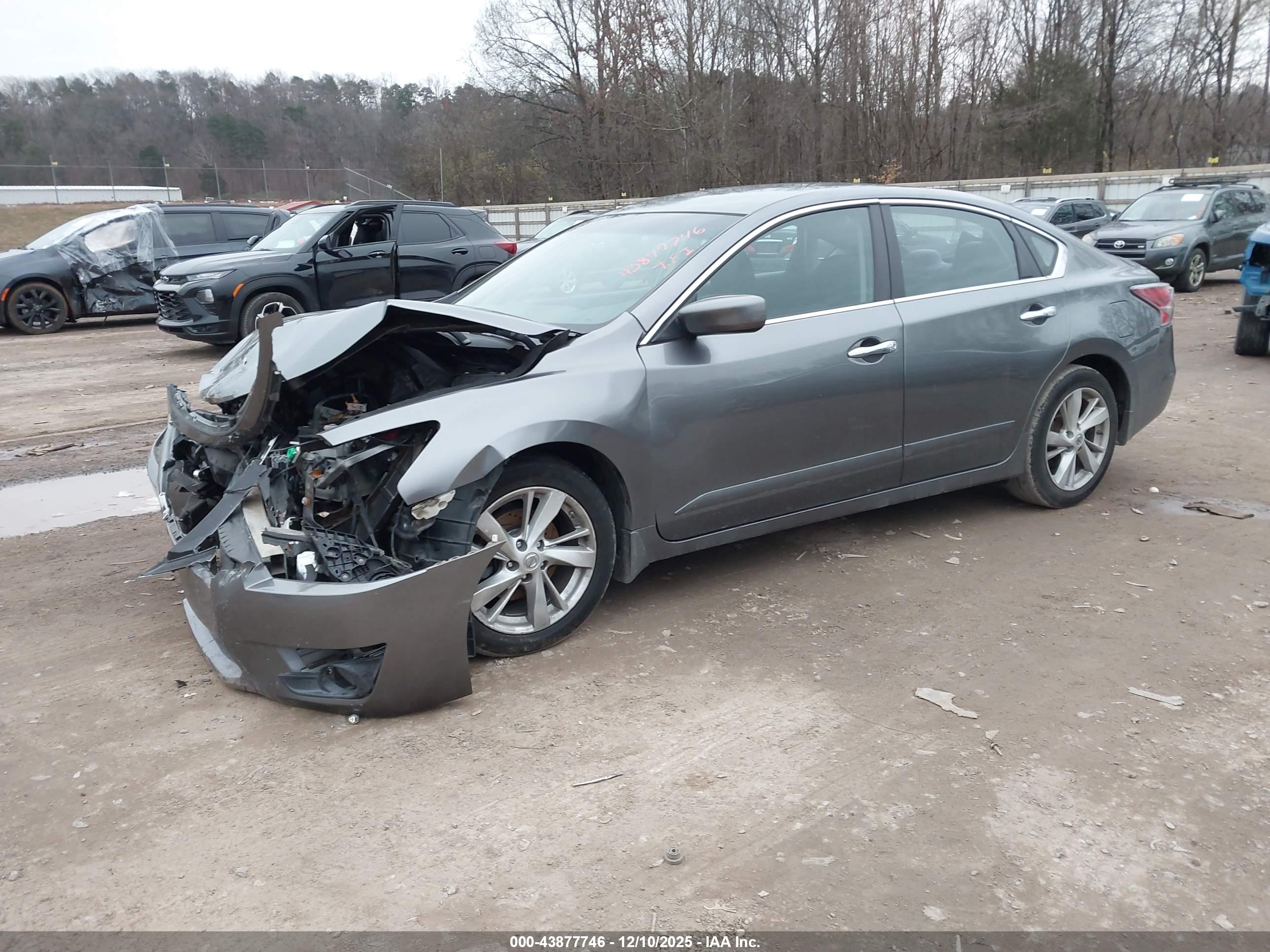 NISSAN ALTIMA image 2