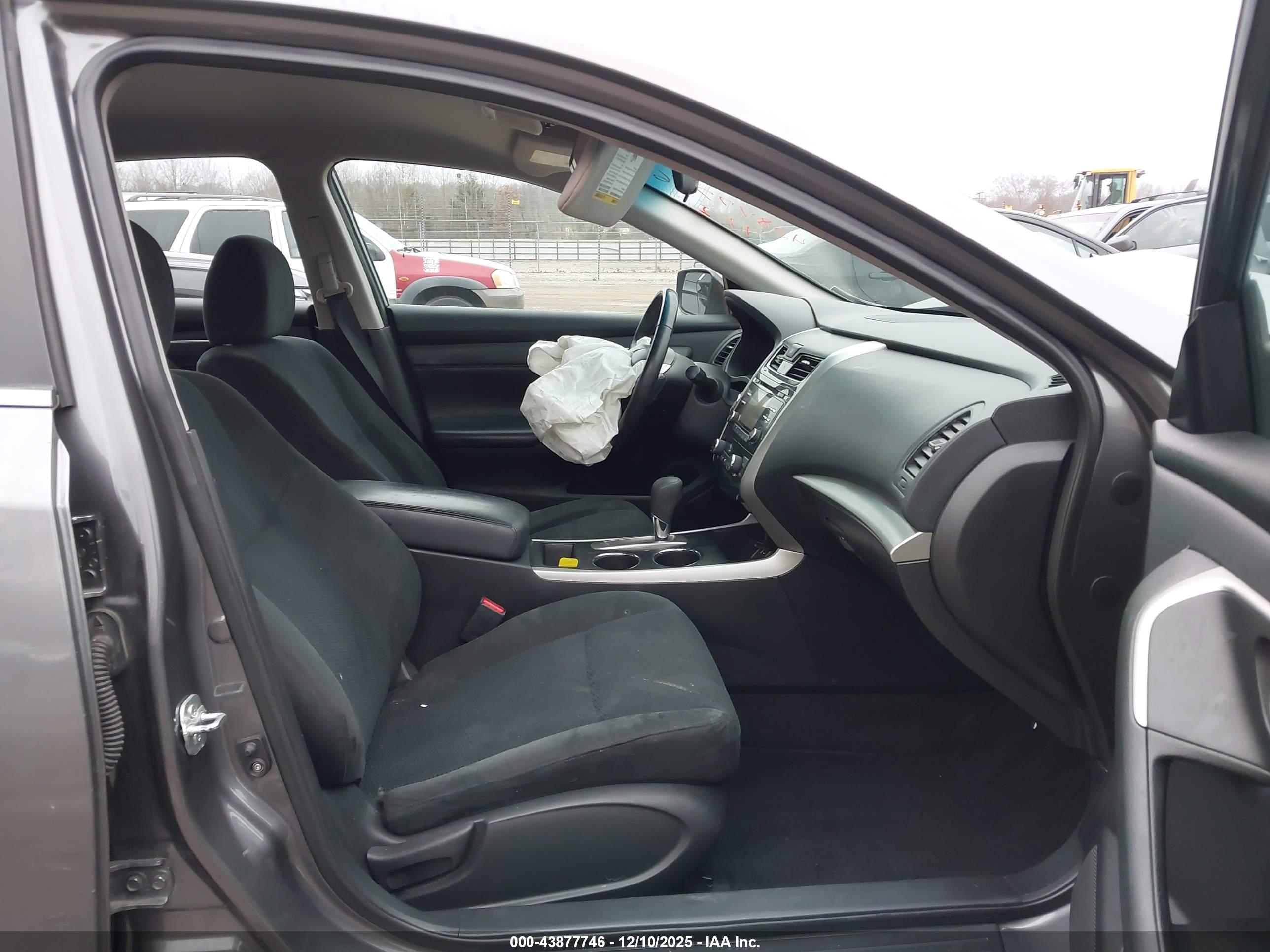 NISSAN ALTIMA image 5
