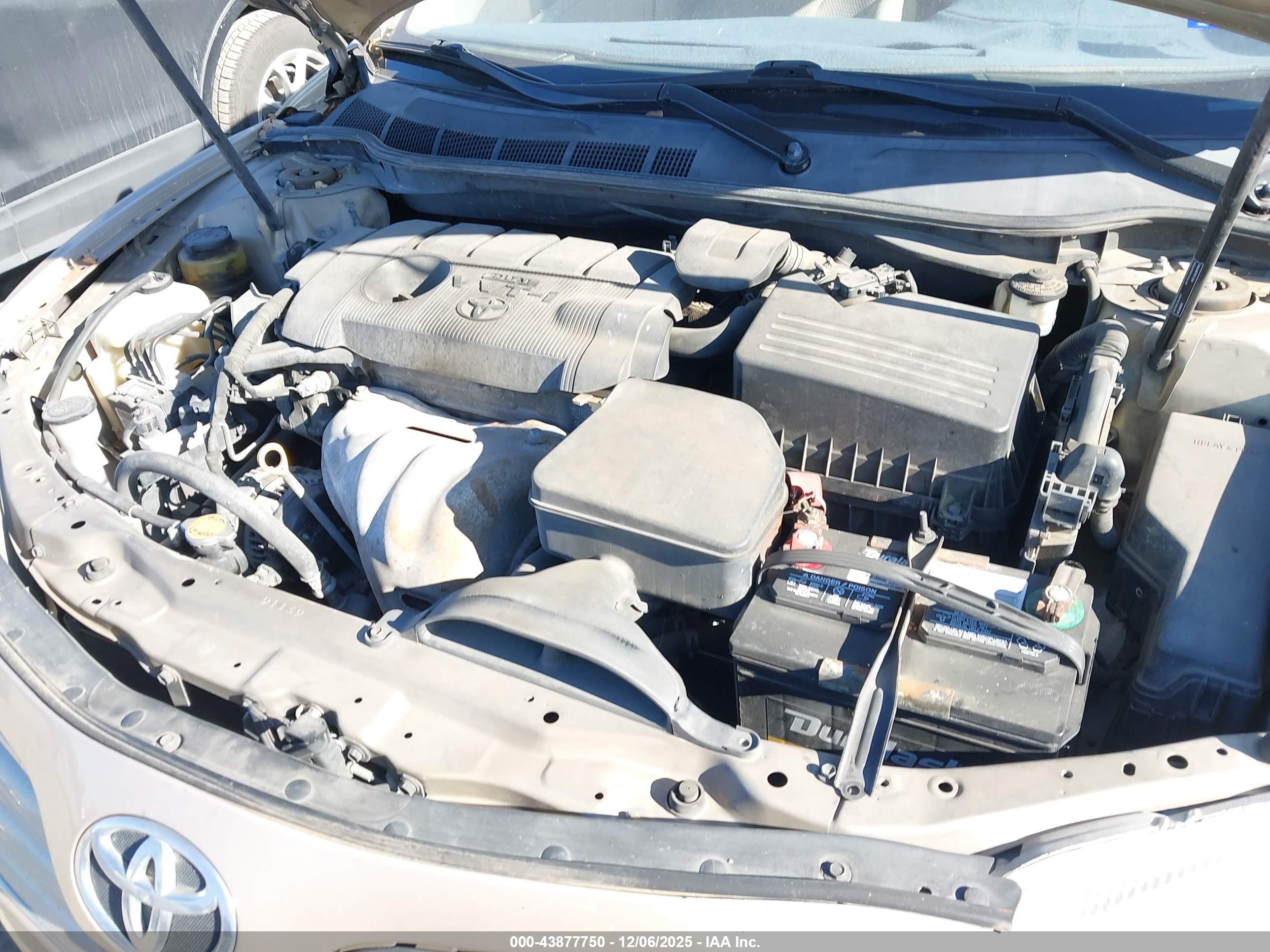 TOYOTA CAMRY image 6