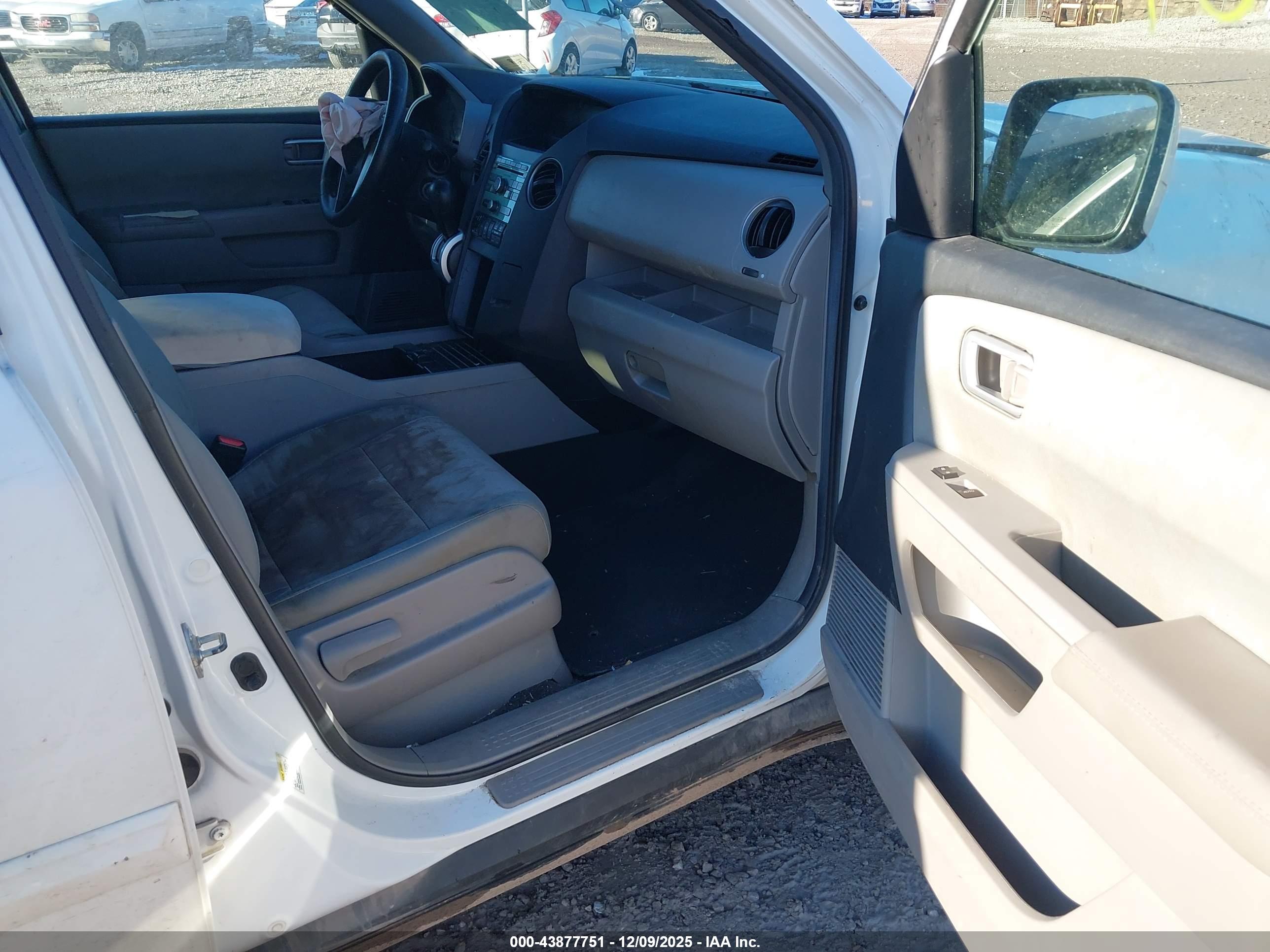 HONDA PILOT image 5