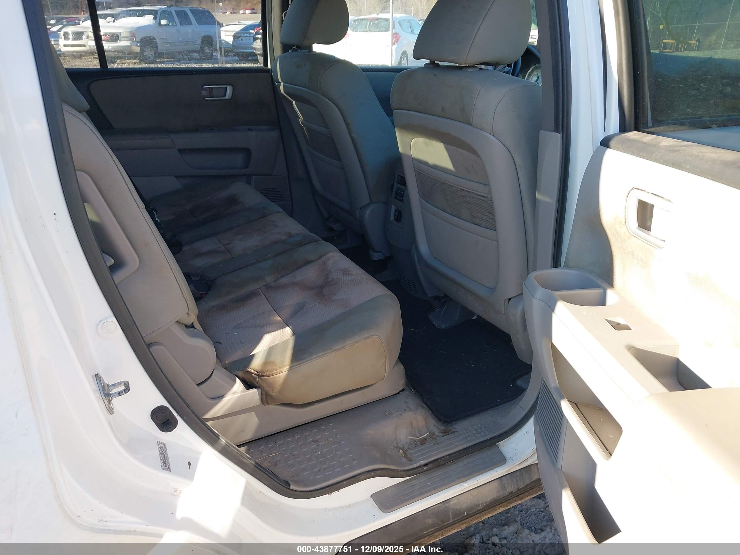 HONDA PILOT image 8
