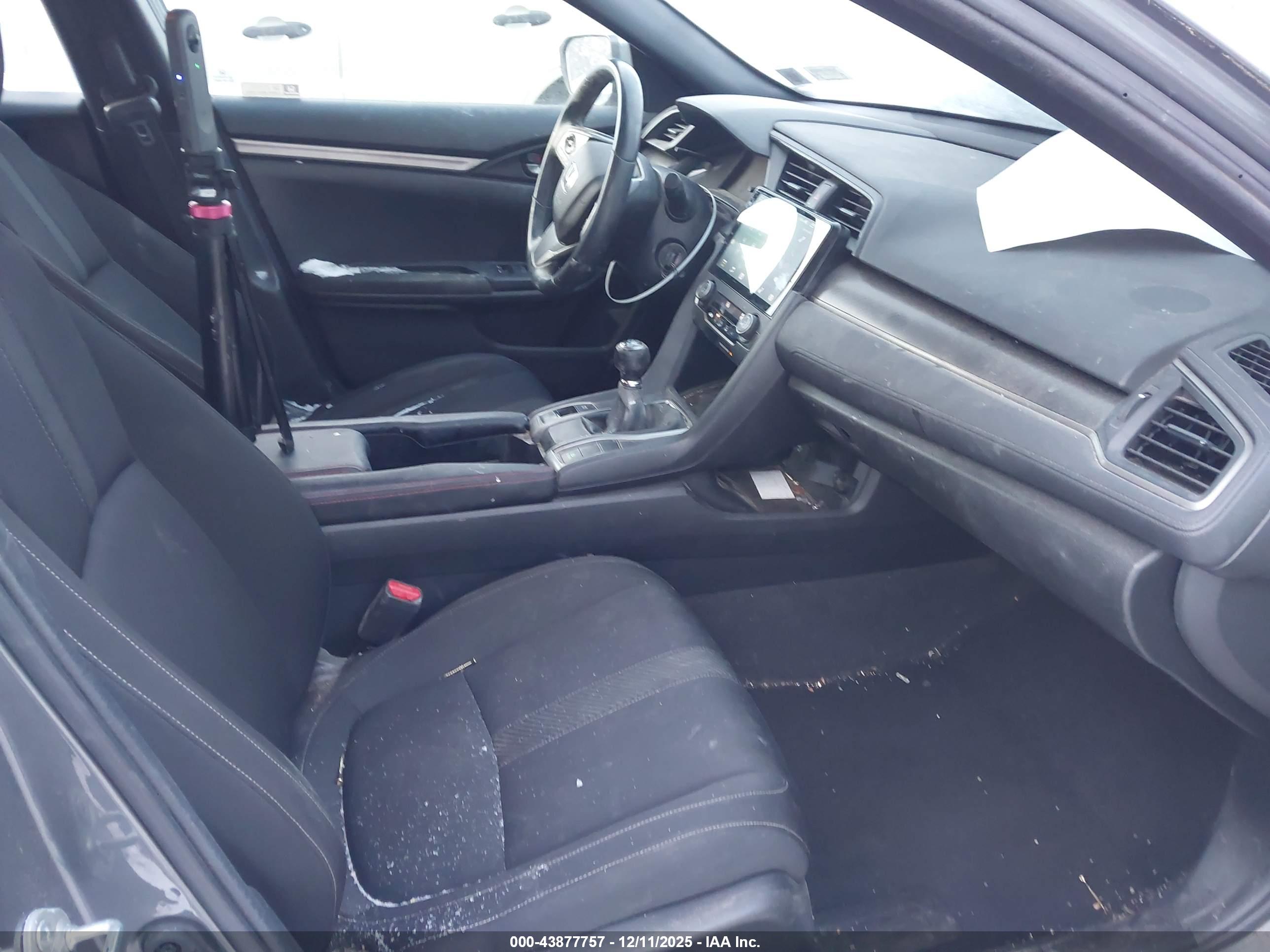 HONDA CIVIC image 5