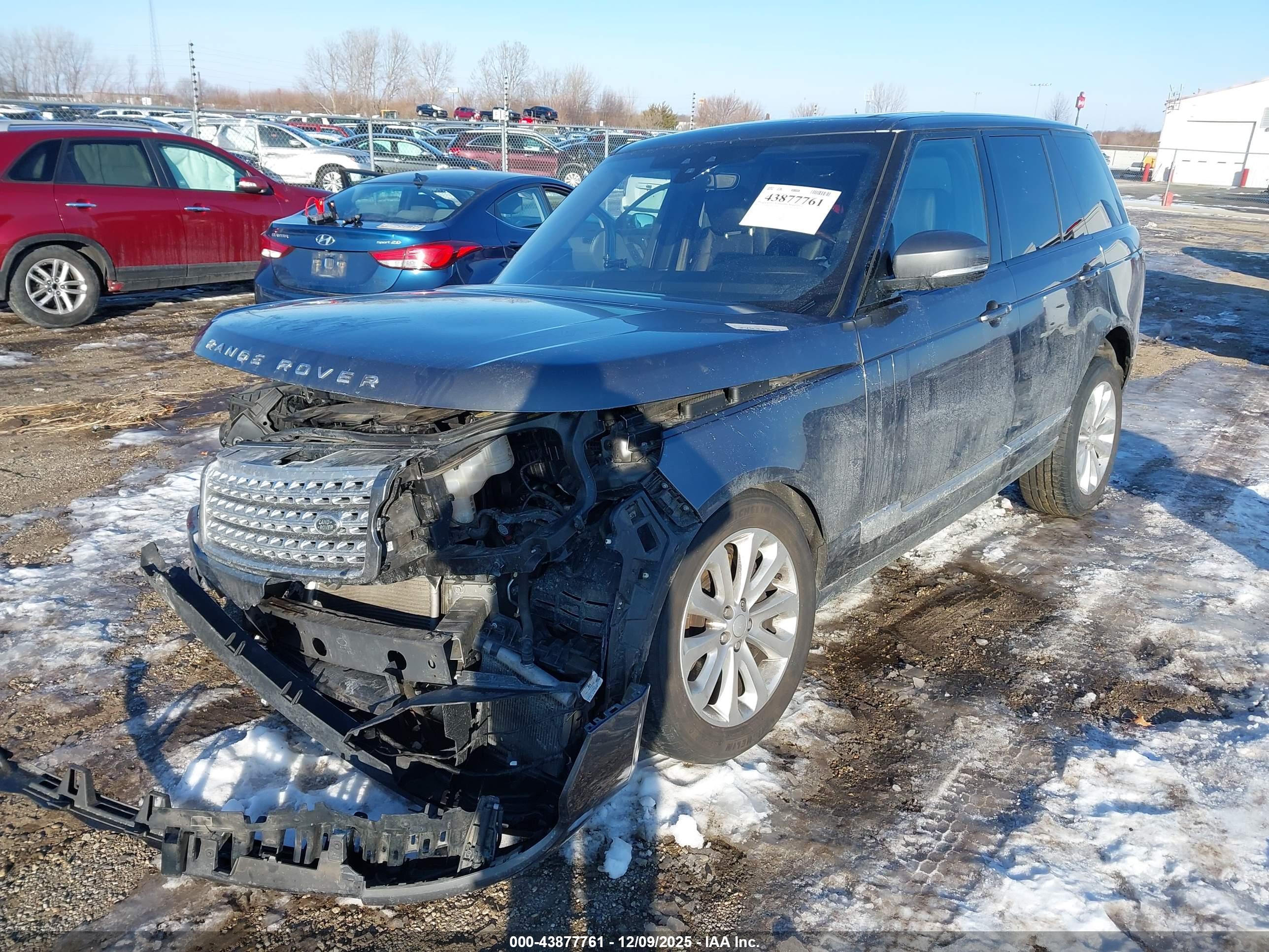 LAND ROVER image 2