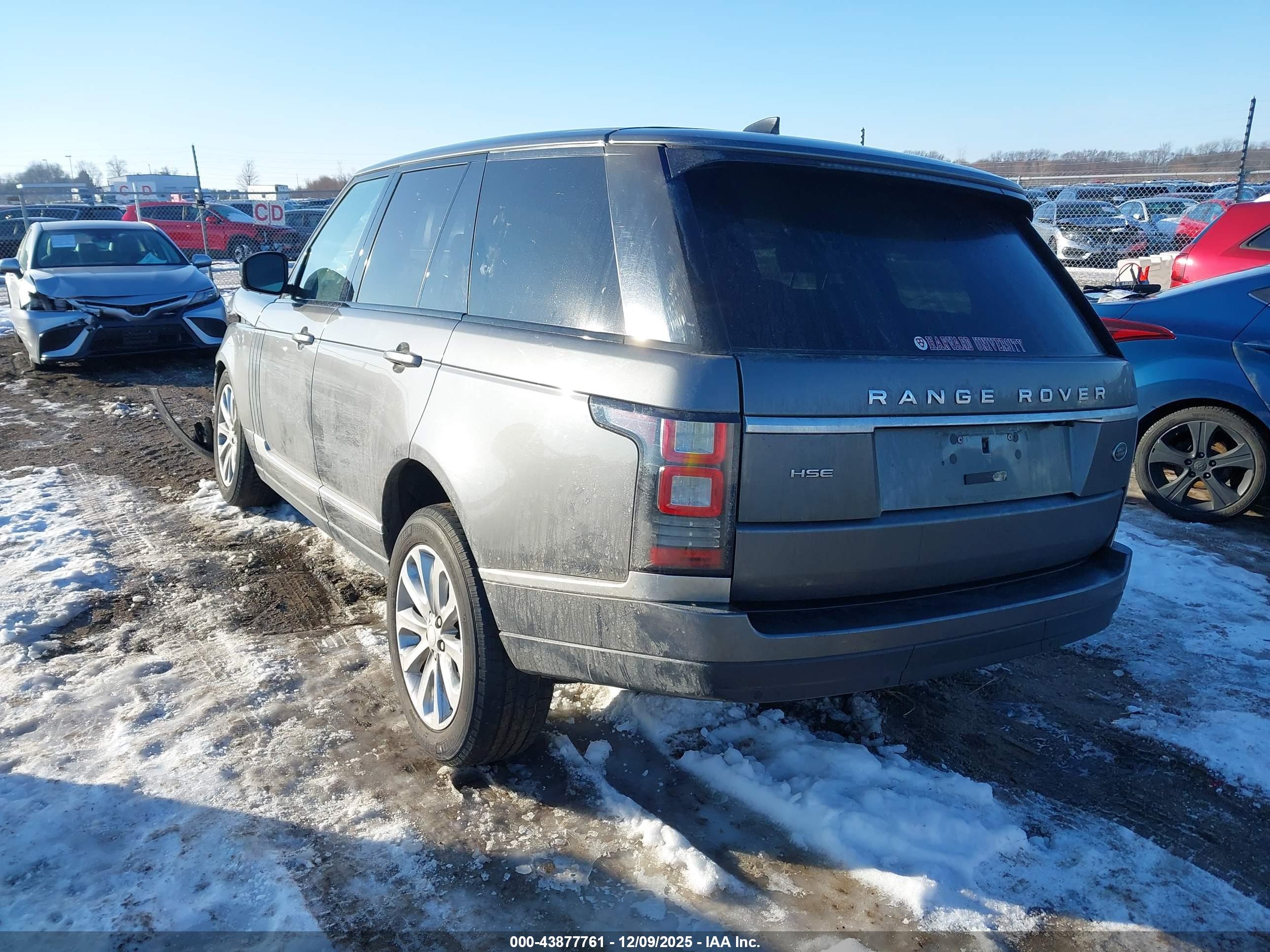 LAND ROVER image 3
