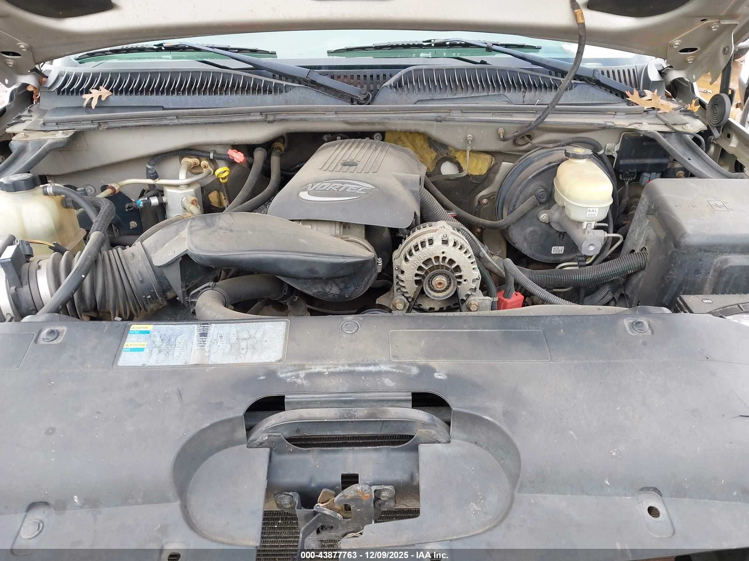CHEVROLET SILVERADO image 10