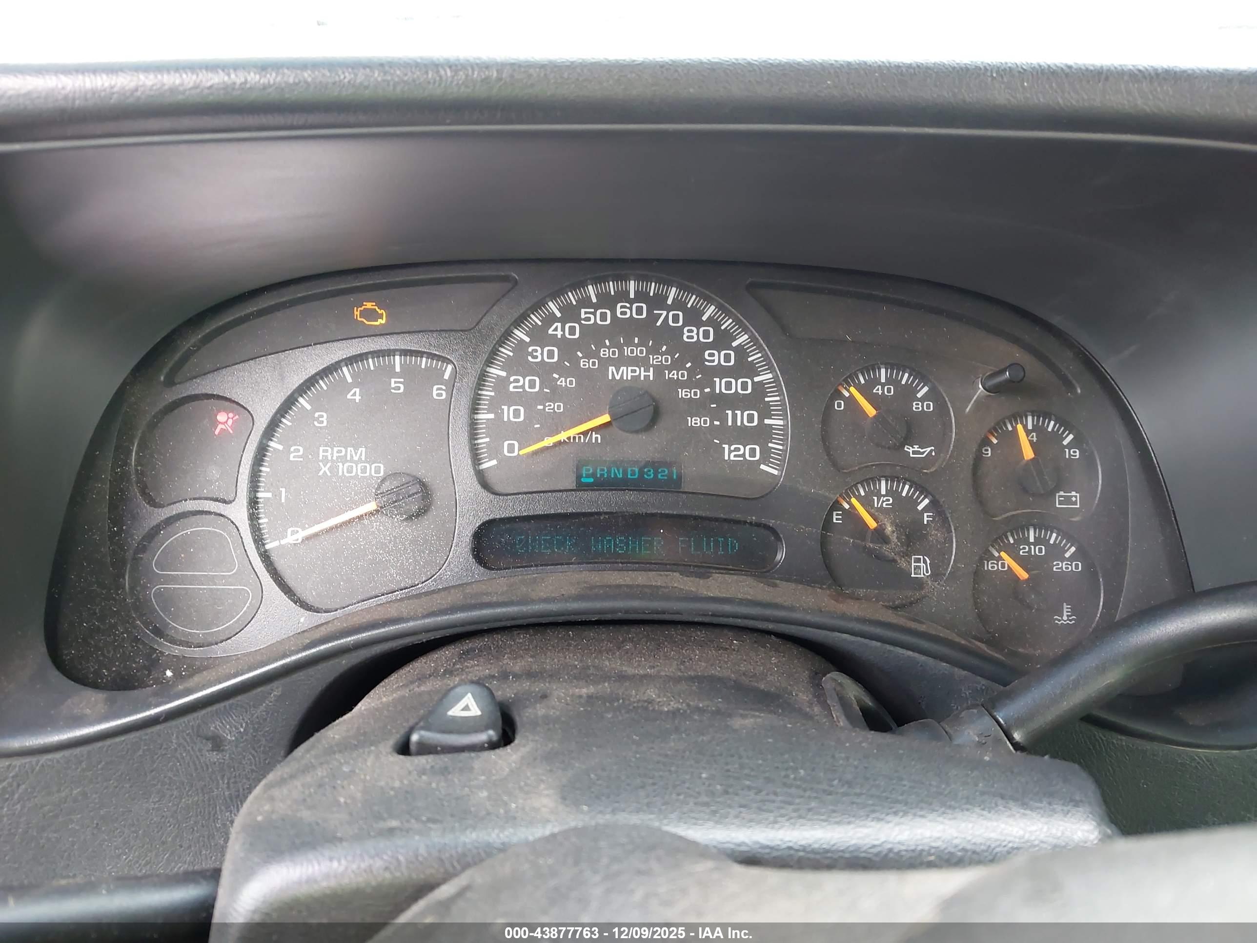 CHEVROLET SILVERADO image 7