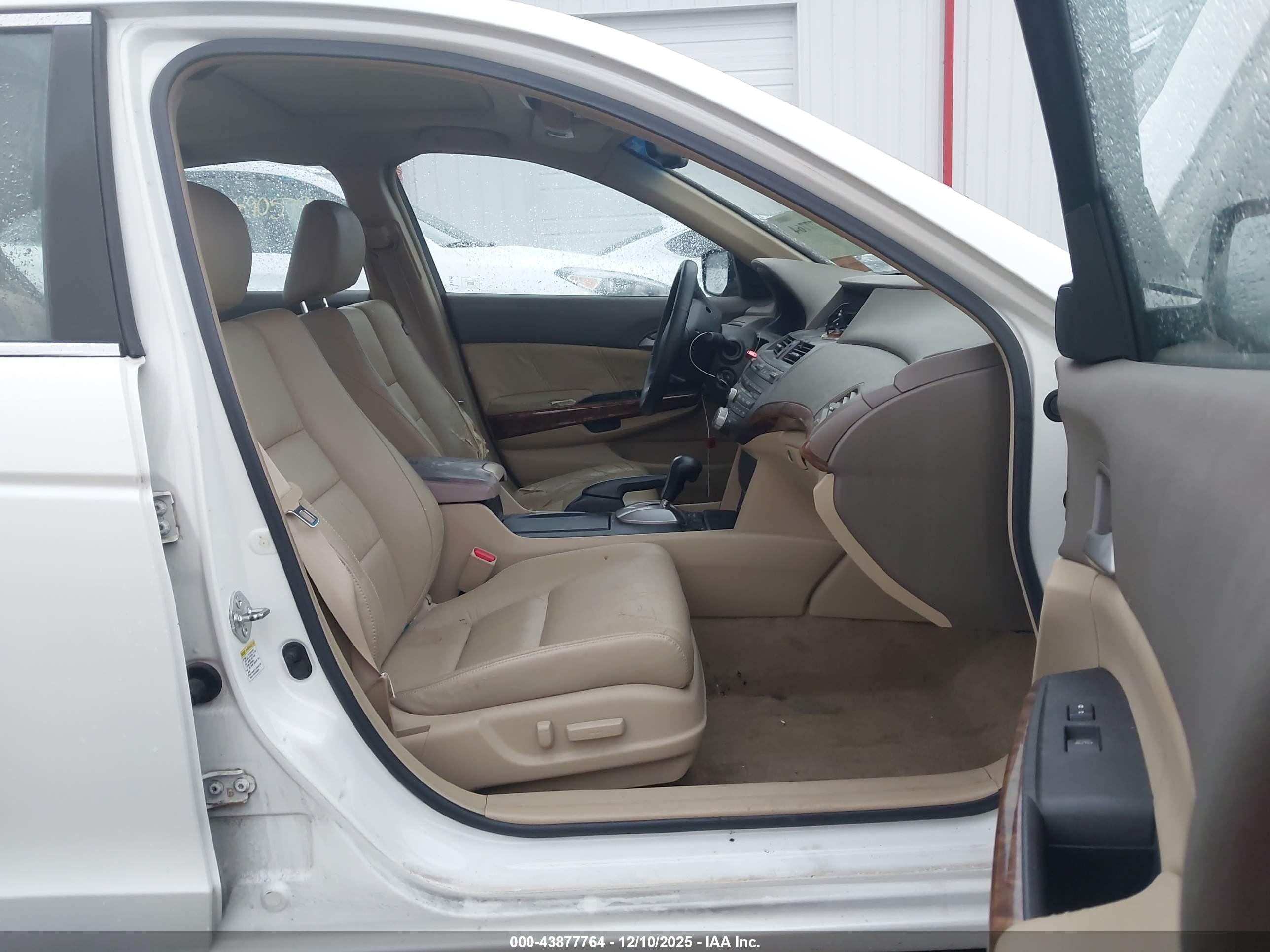 HONDA ACCORD image 5