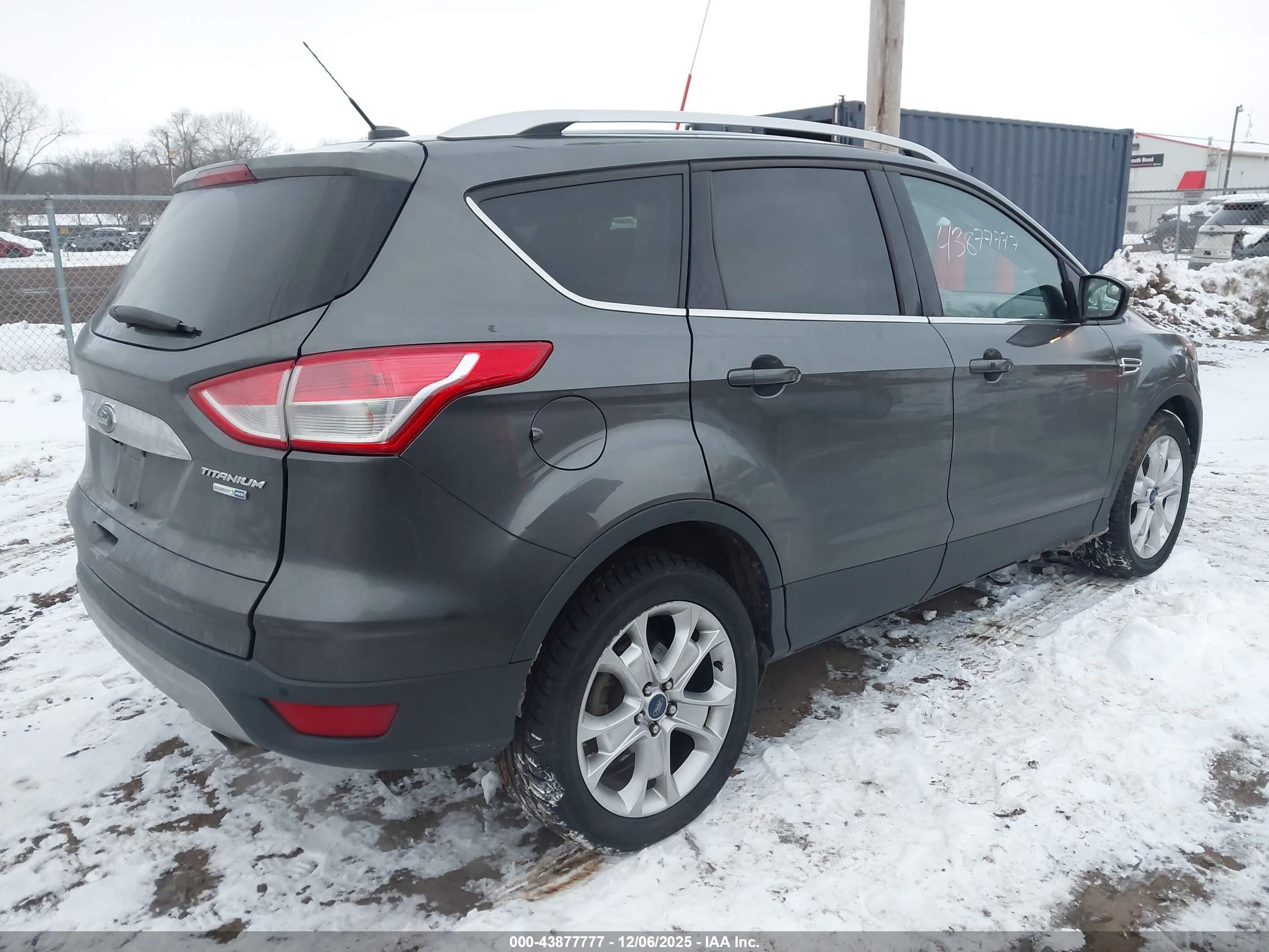 FORD ESCAPE image 4