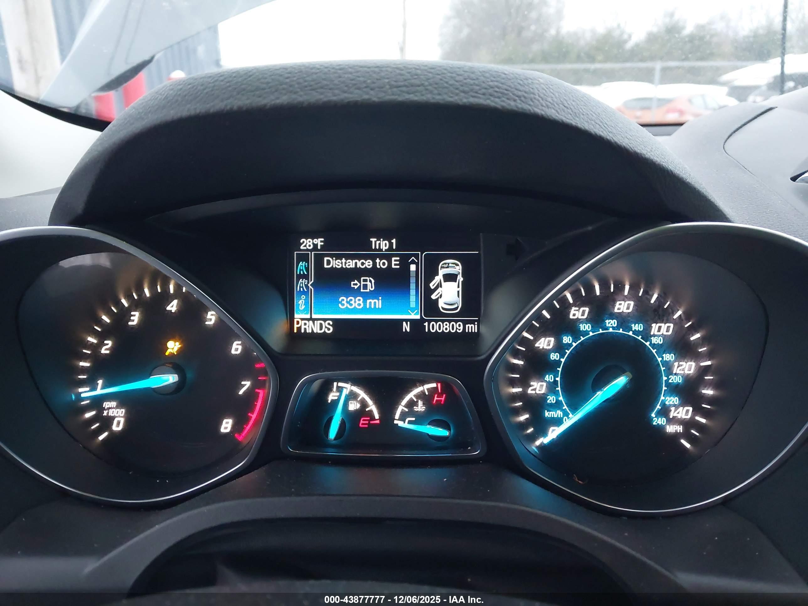 FORD ESCAPE image 7