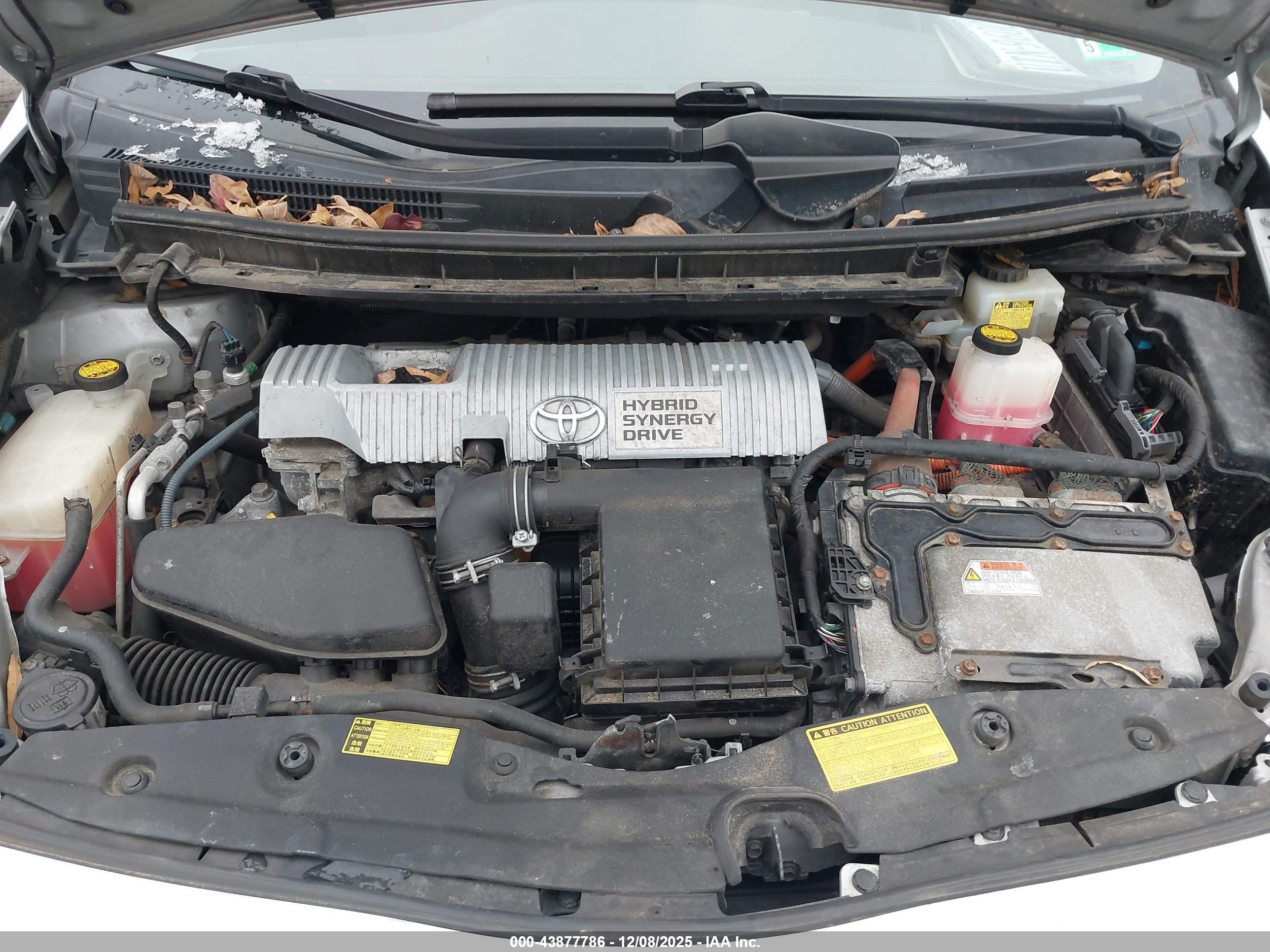 TOYOTA PRIUS image 10