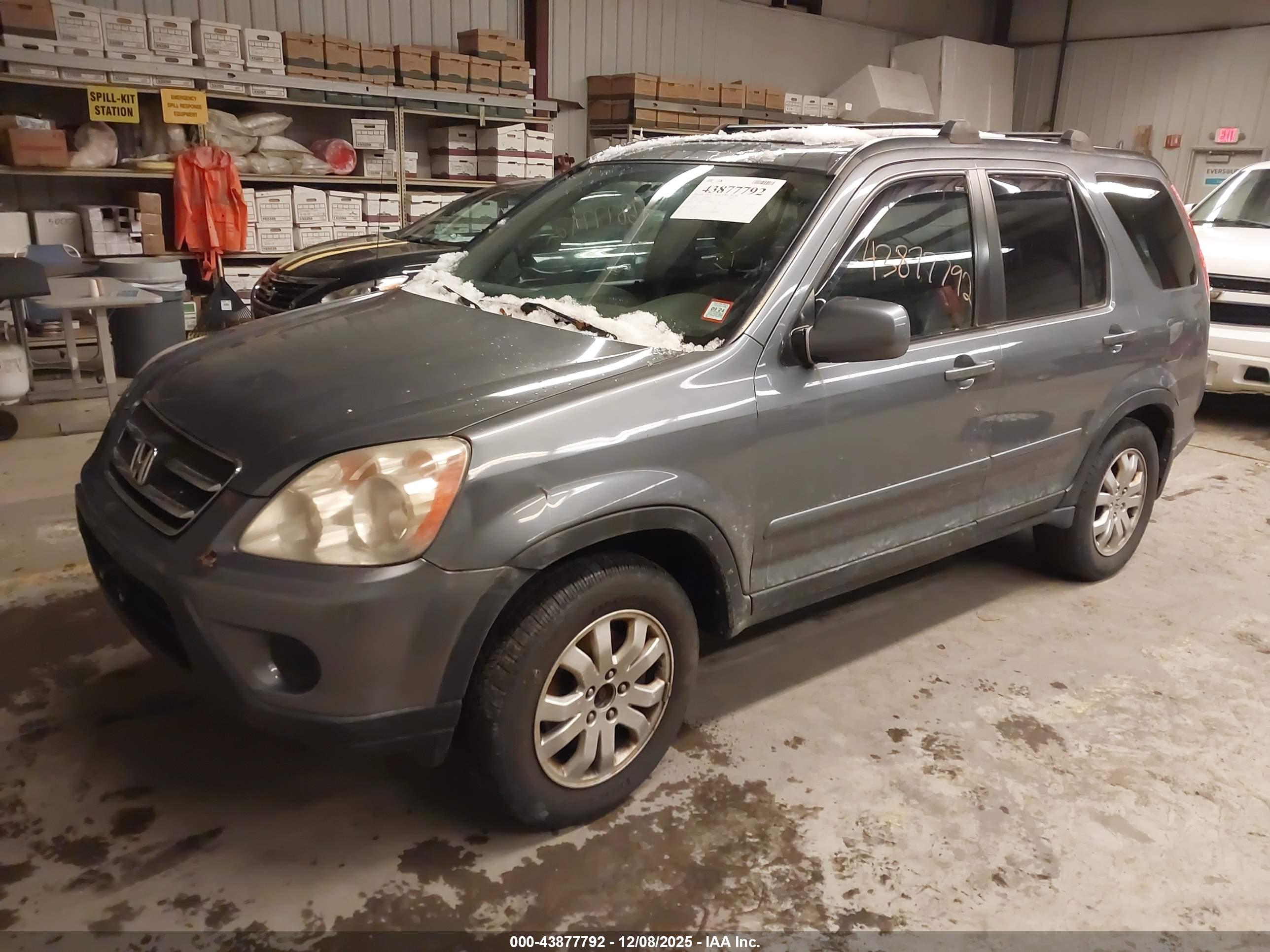 HONDA CR-V image 2
