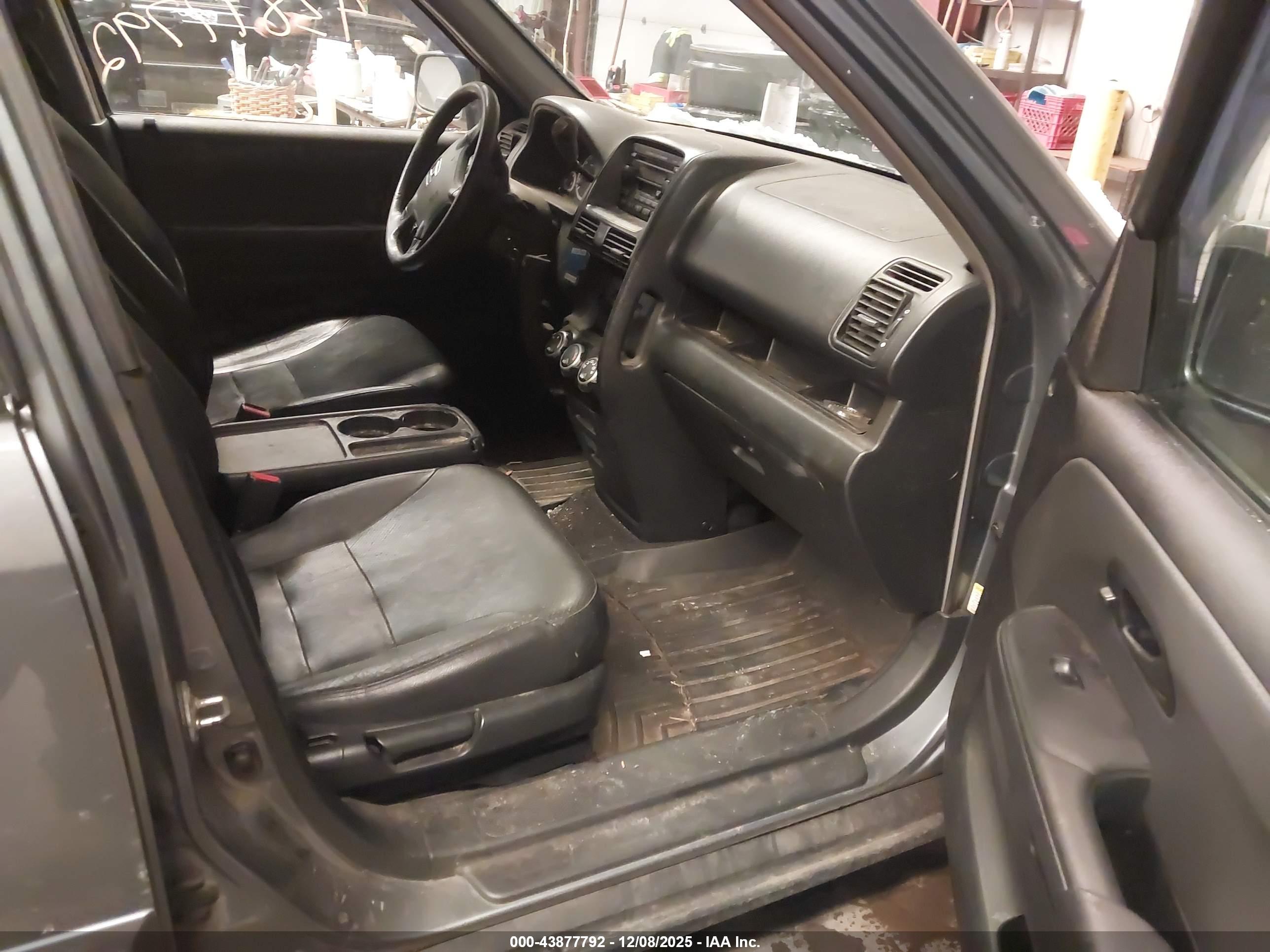 HONDA CR-V image 5