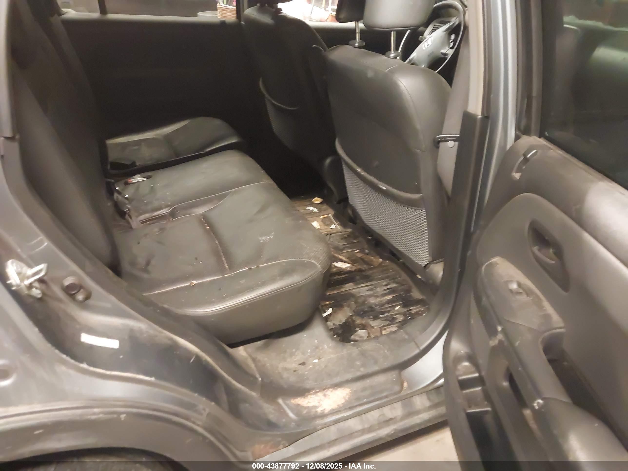 HONDA CR-V image 8