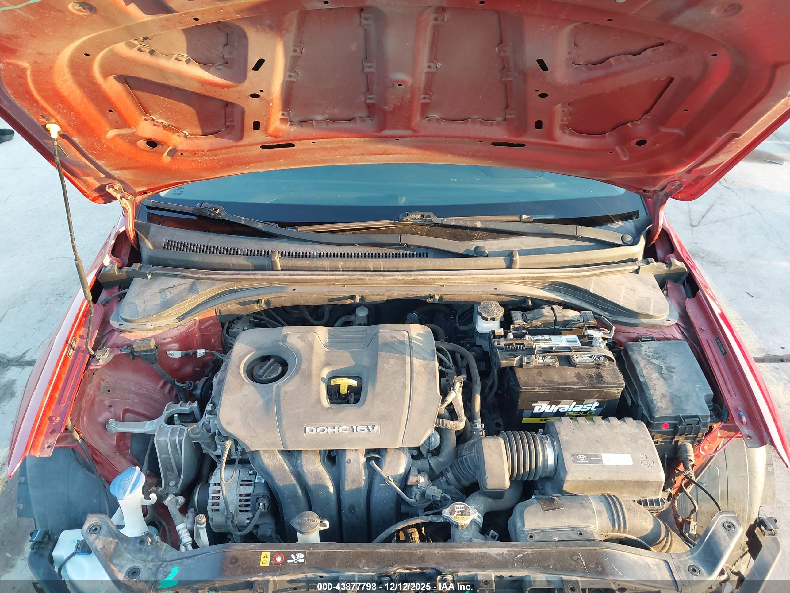 HYUNDAI ELANTRA image 10