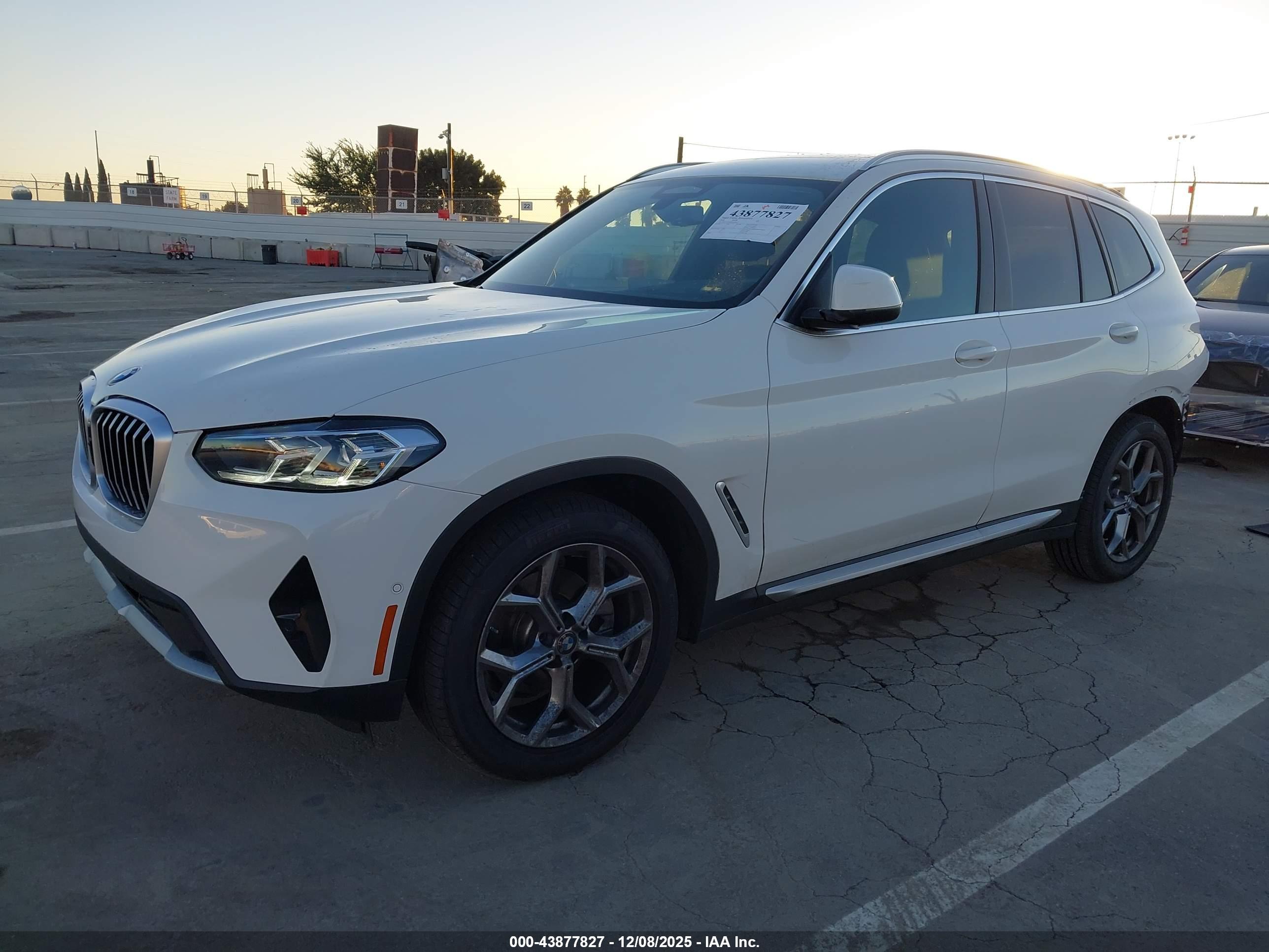 BMW X3 image 2