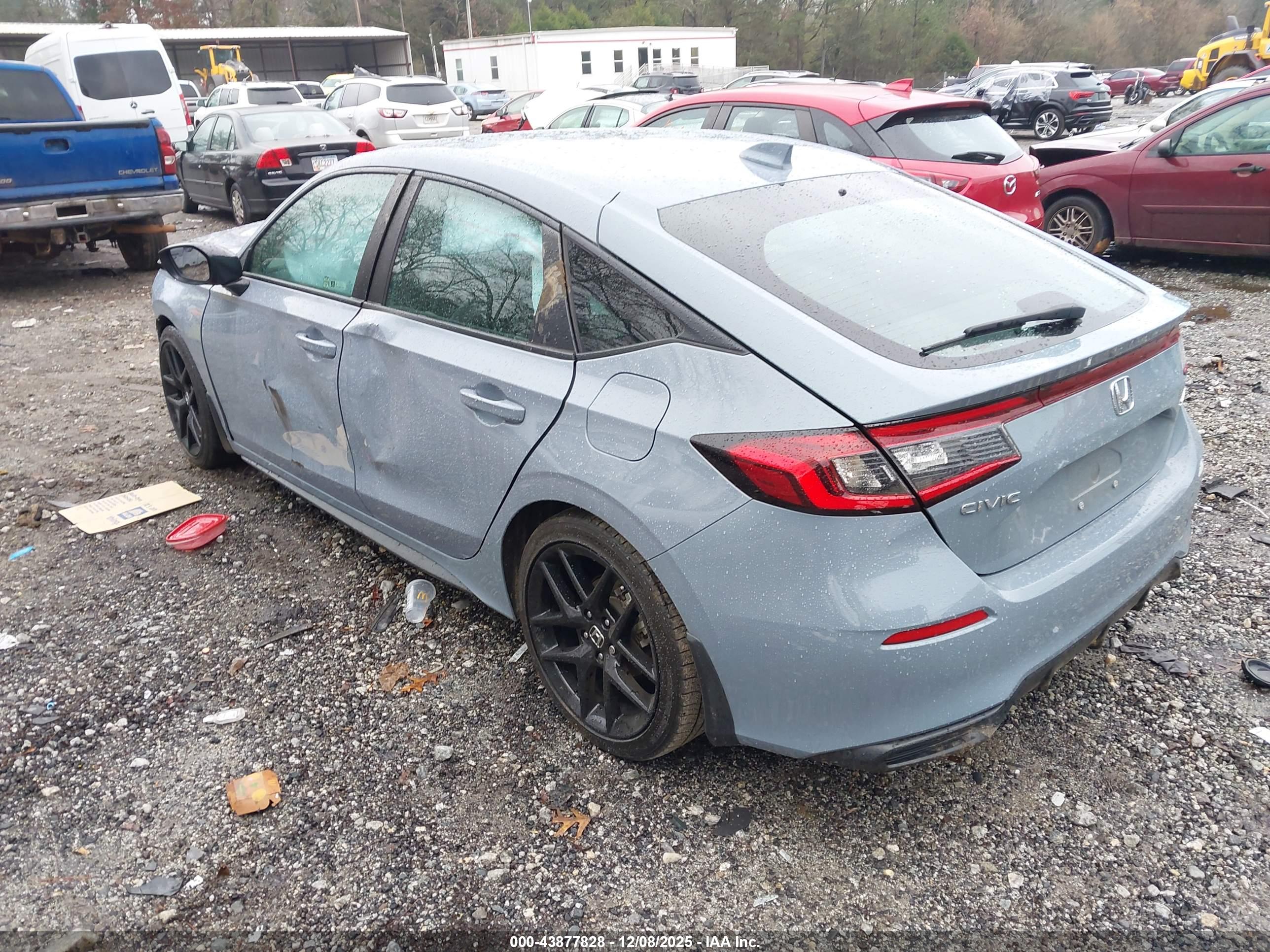 HONDA CIVIC image 3