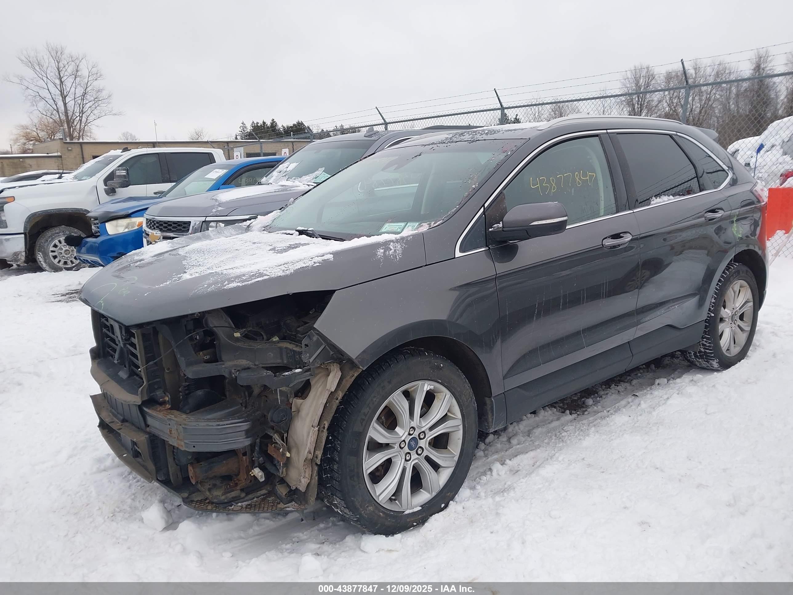 FORD EDGE image 2