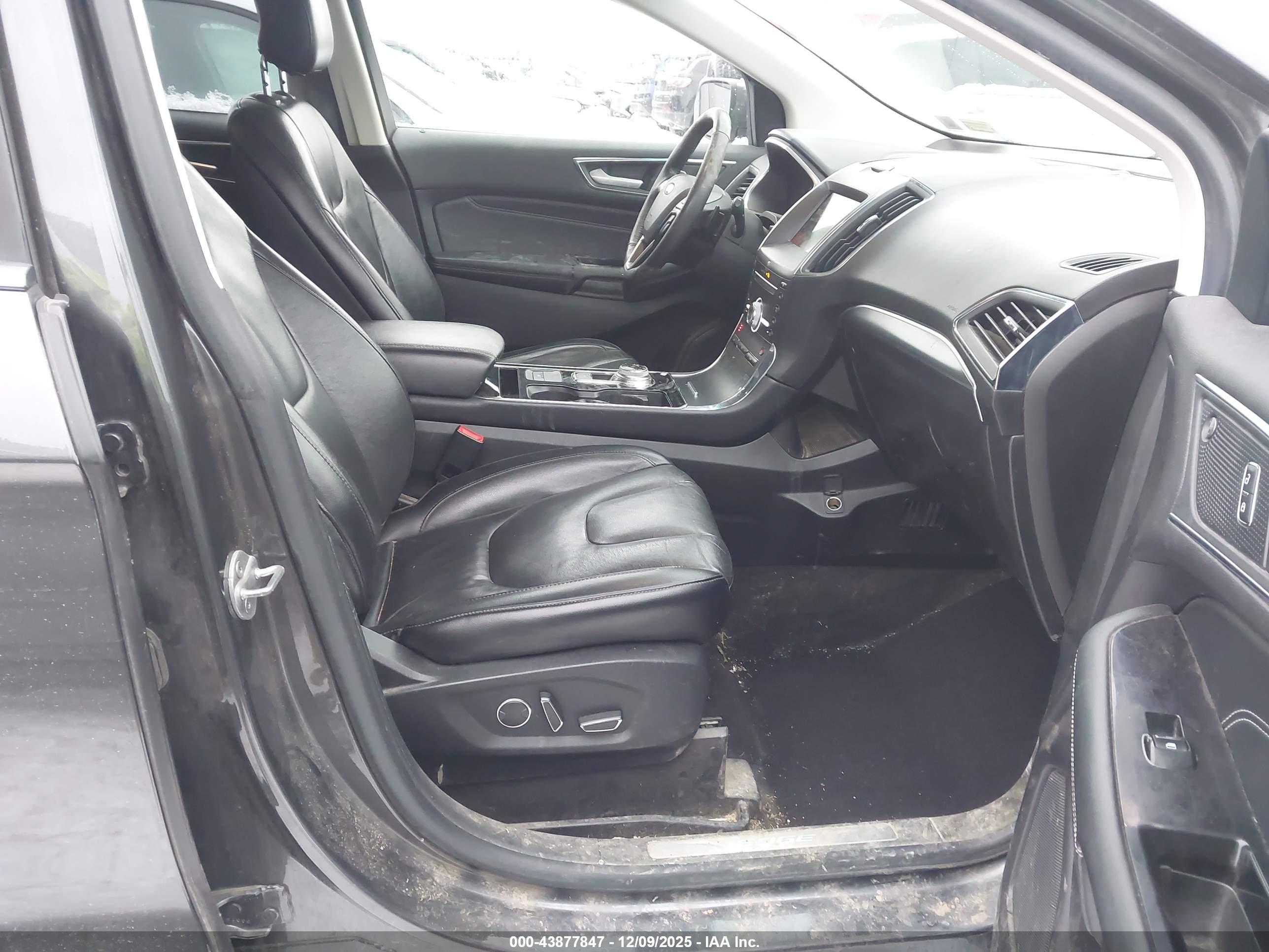 FORD EDGE image 5
