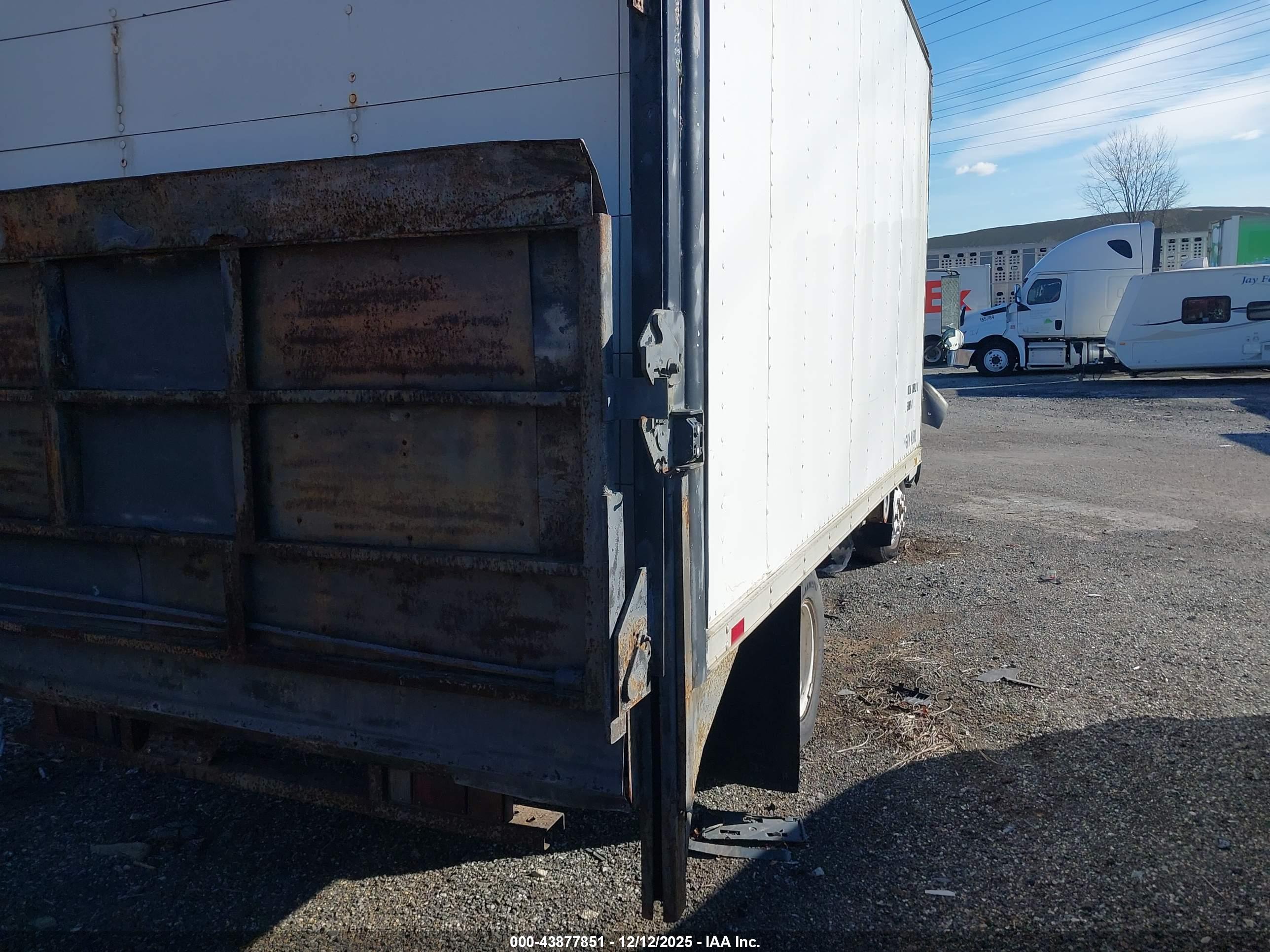 ISUZU W4S042 image 4