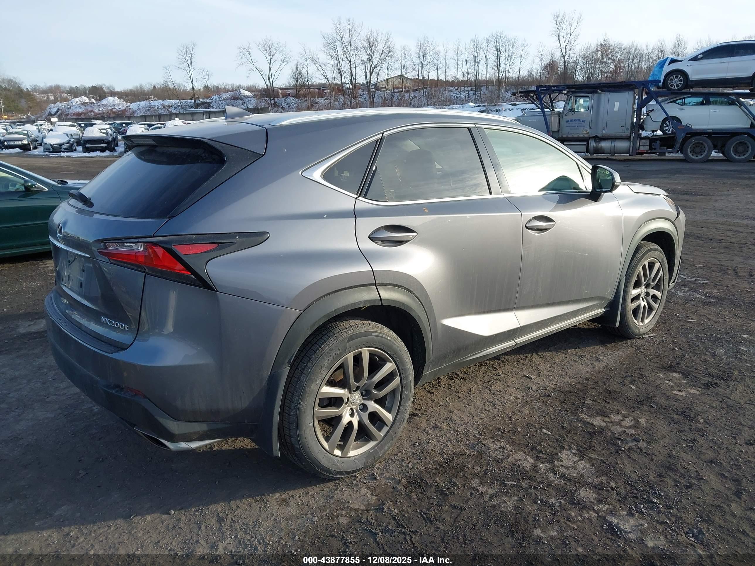 LEXUS NX image 4