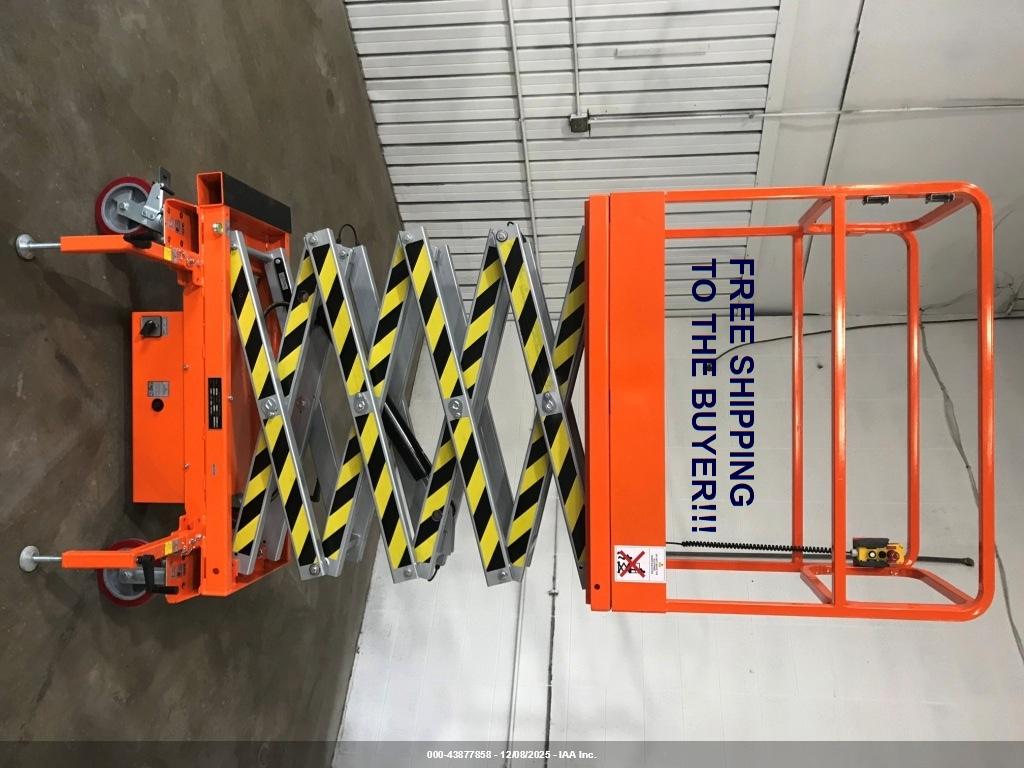 ORANGE SCISSOR image 11