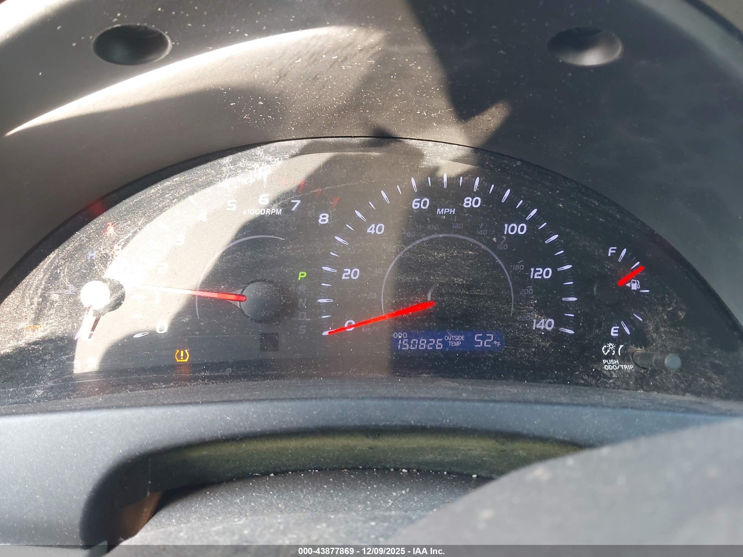 TOYOTA CAMRY image 7