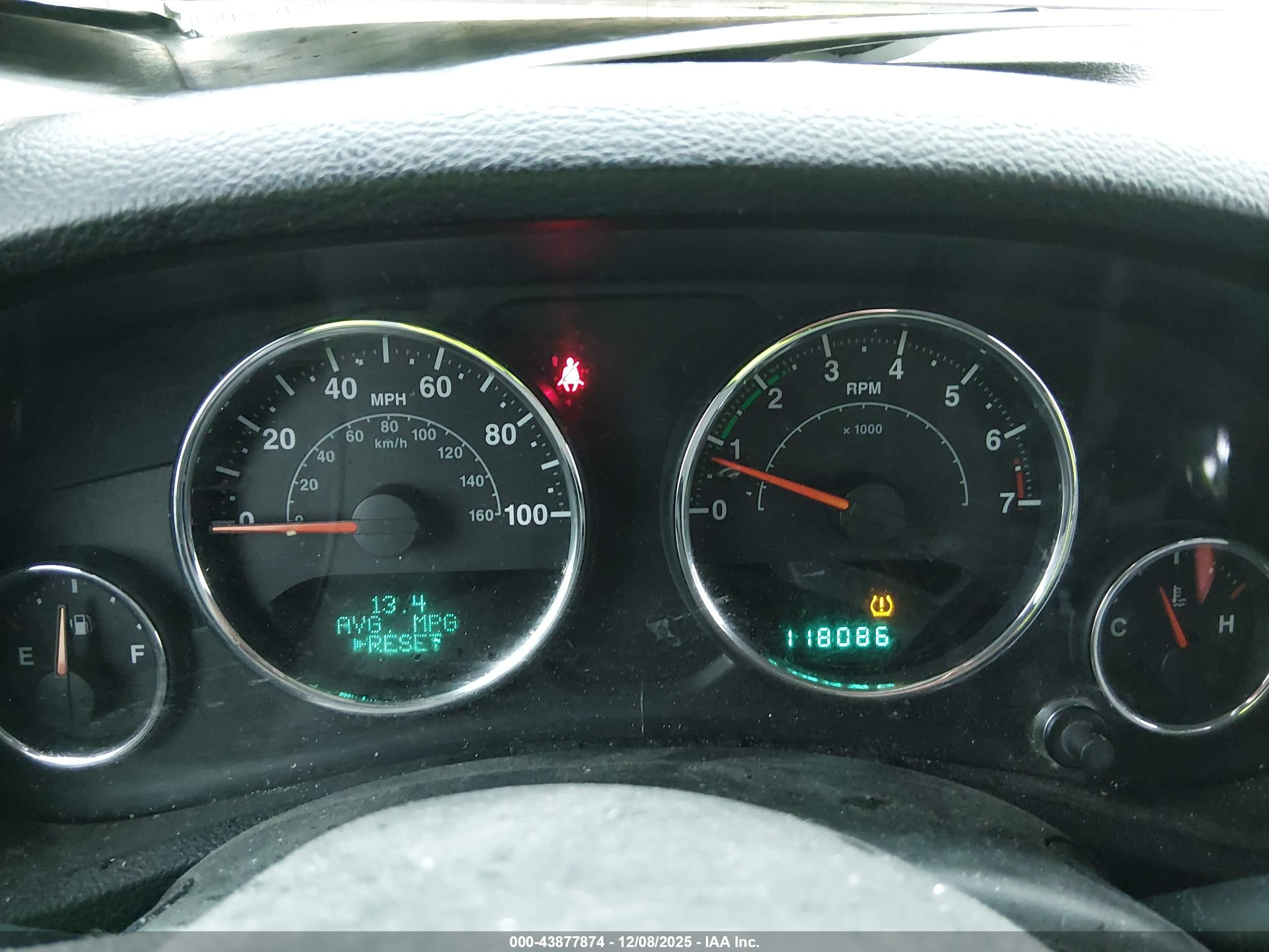JEEP WRANGLER image 7