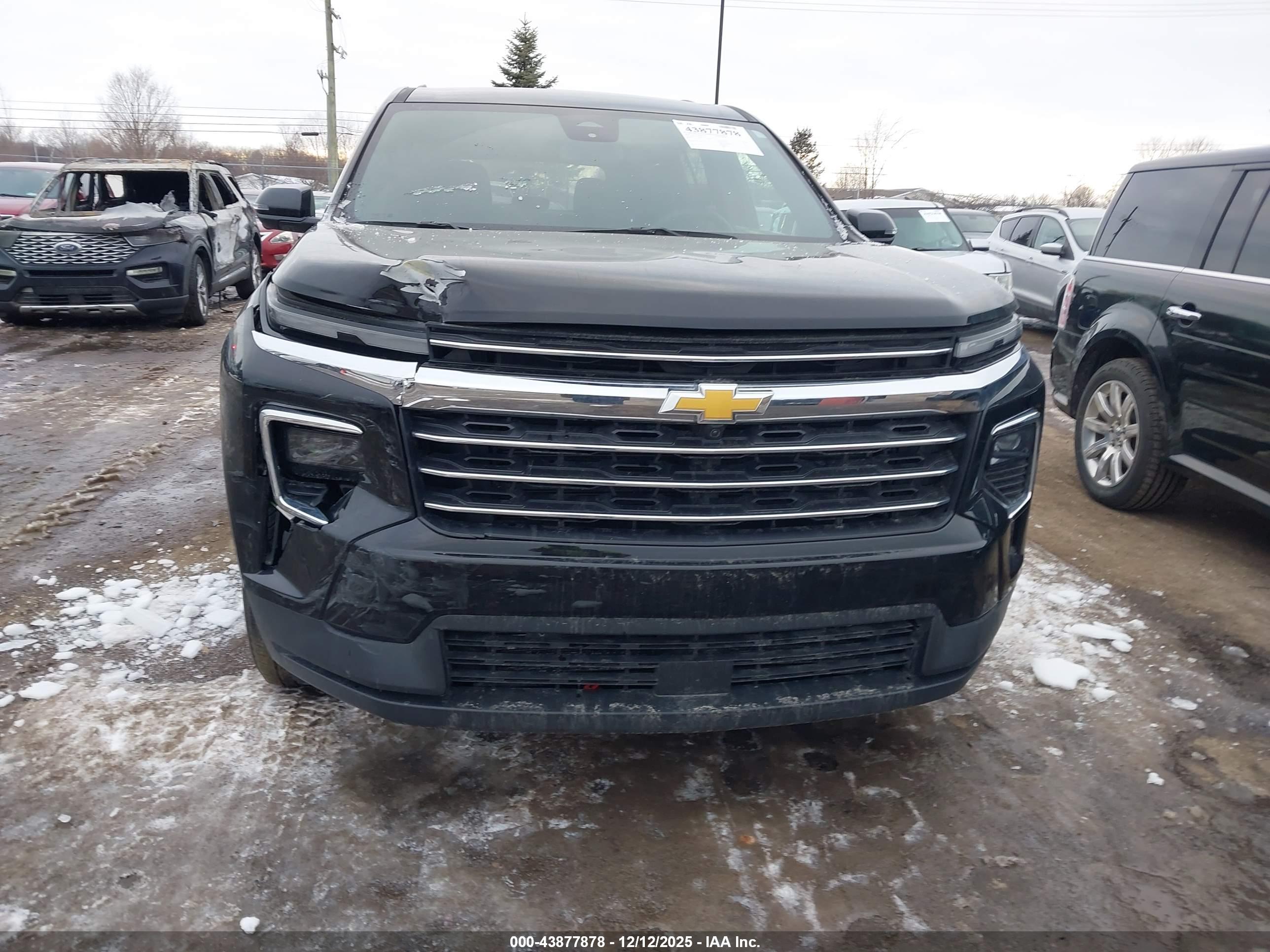 CHEVROLET TRAVERSE image 6