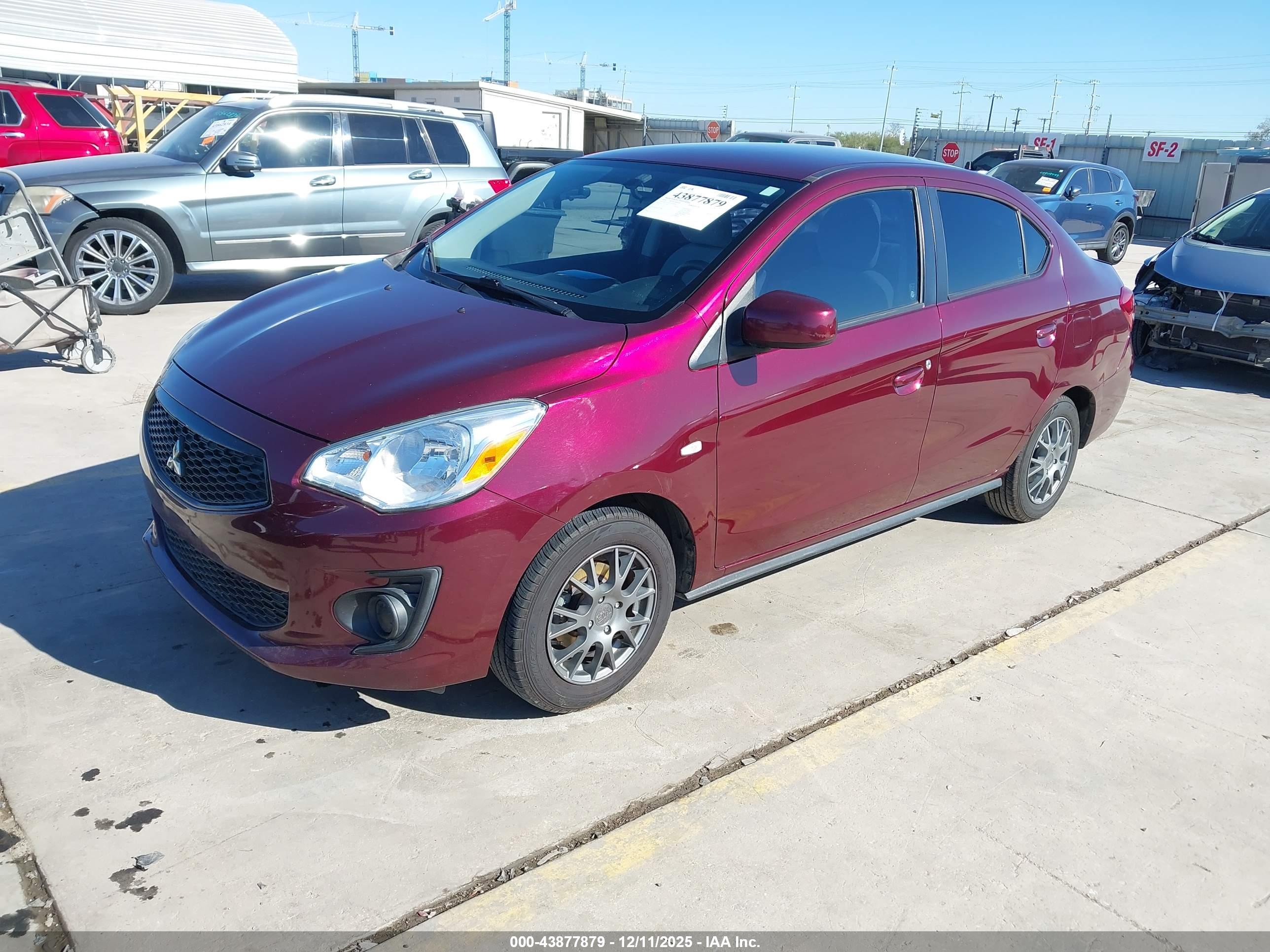 MITSUBISHI MIRAGE image 2