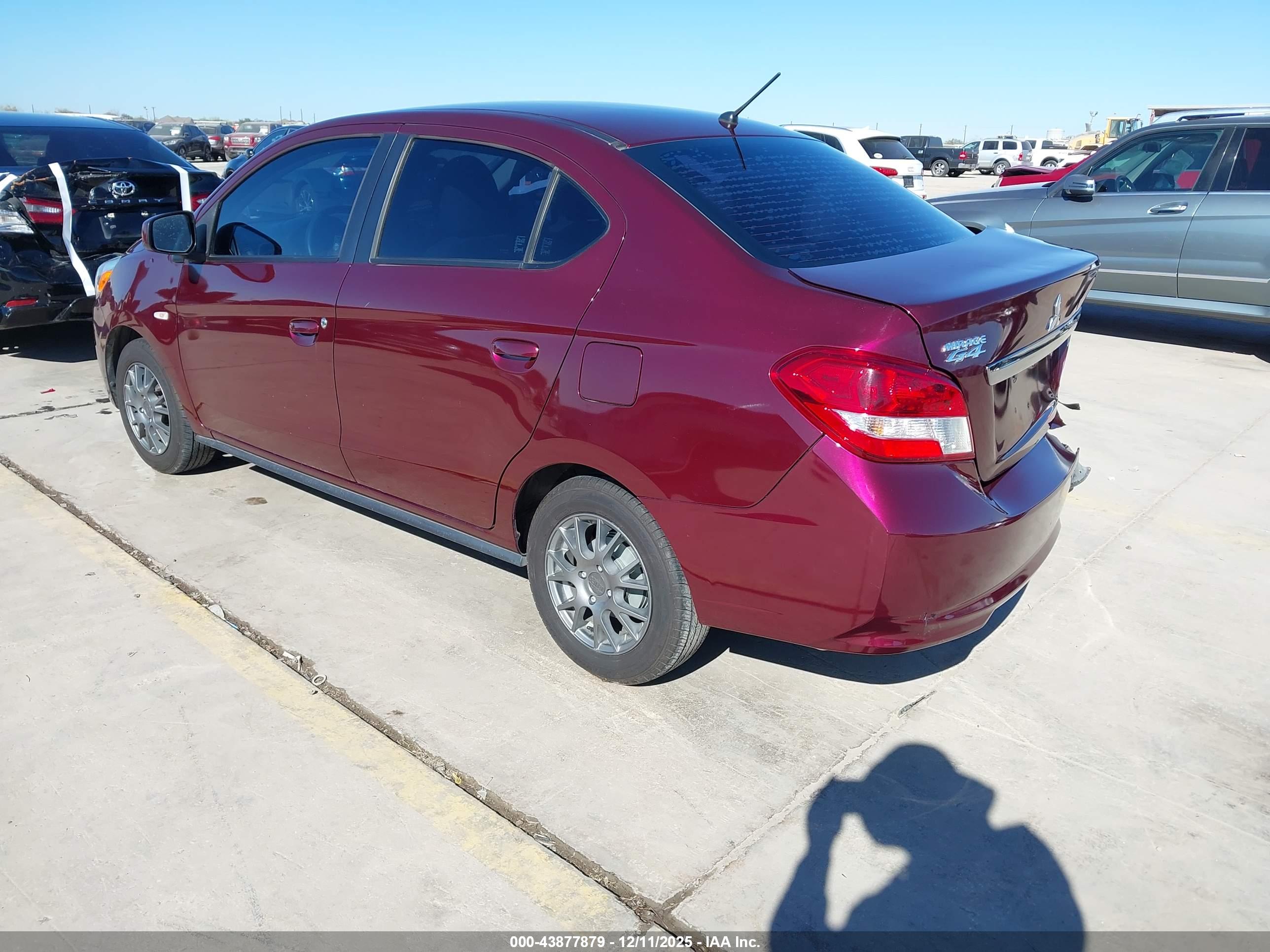 MITSUBISHI MIRAGE image 3