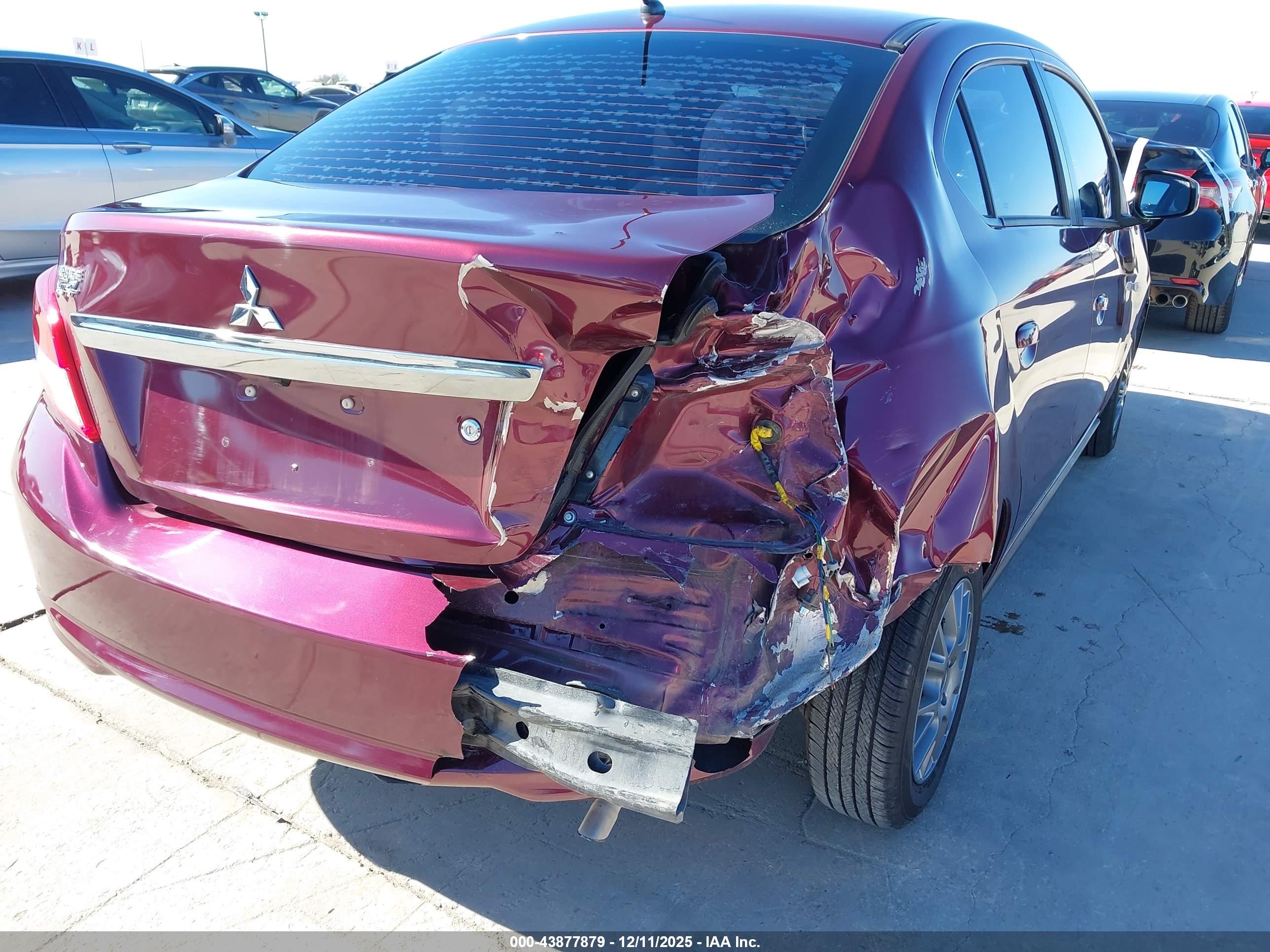MITSUBISHI MIRAGE image 6