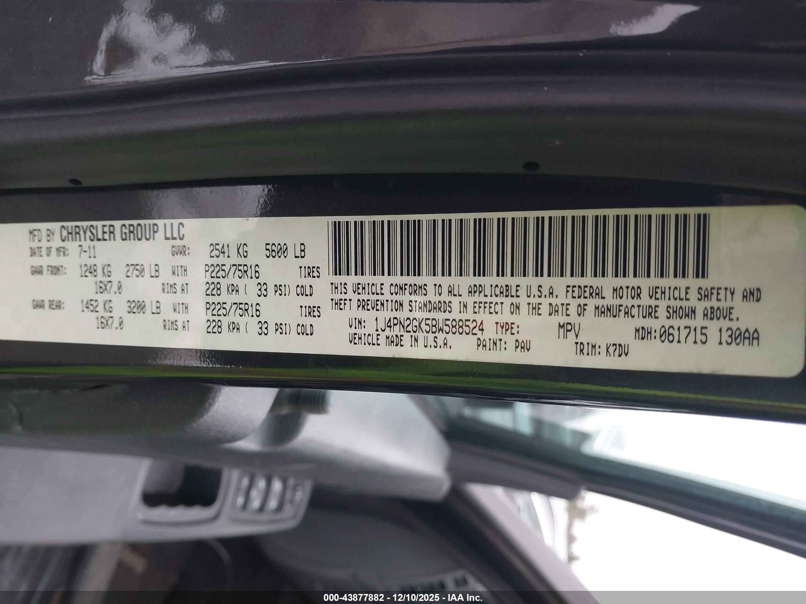 JEEP LIBERTY image 9