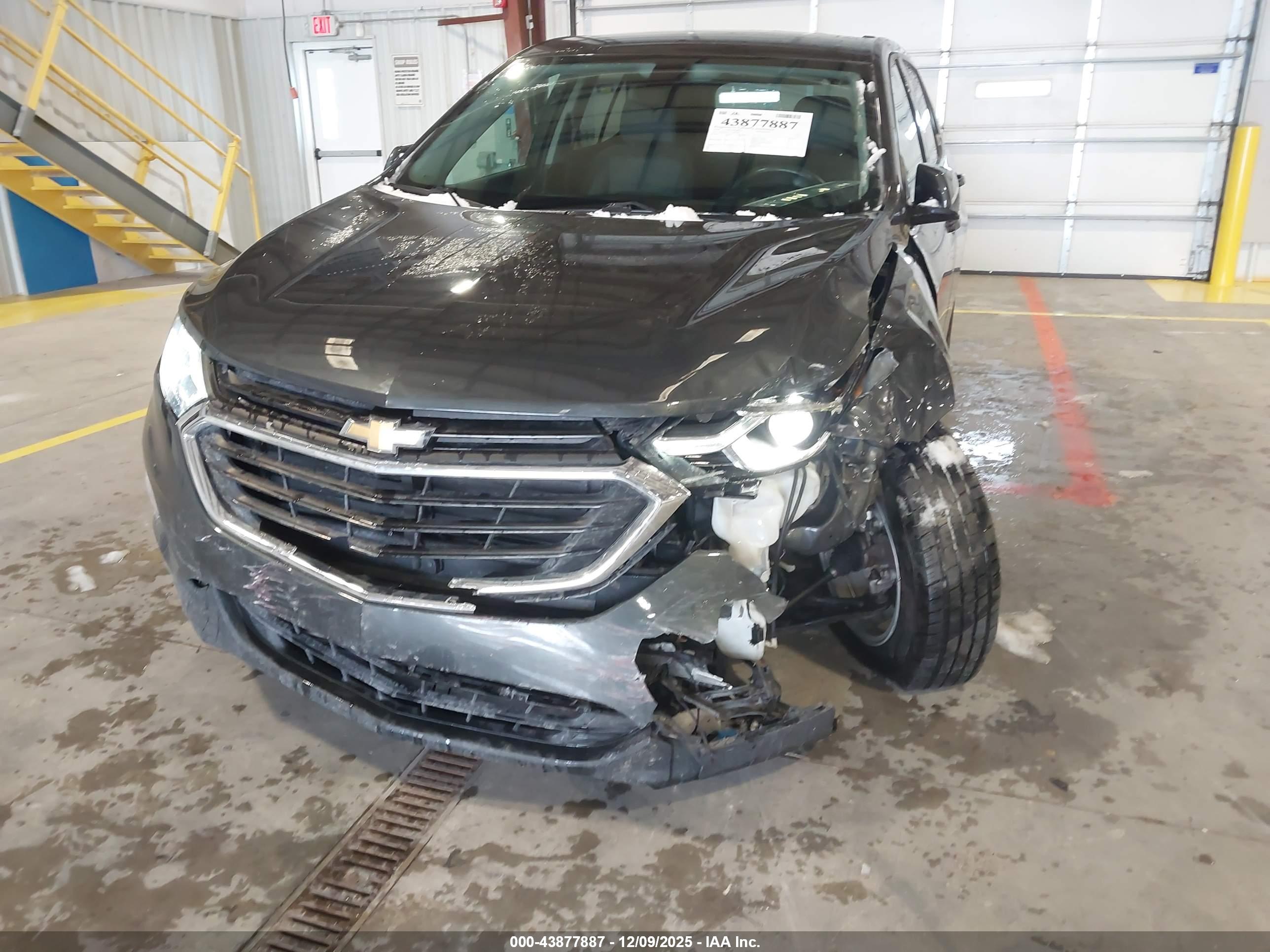CHEVROLET EQUINOX image 6