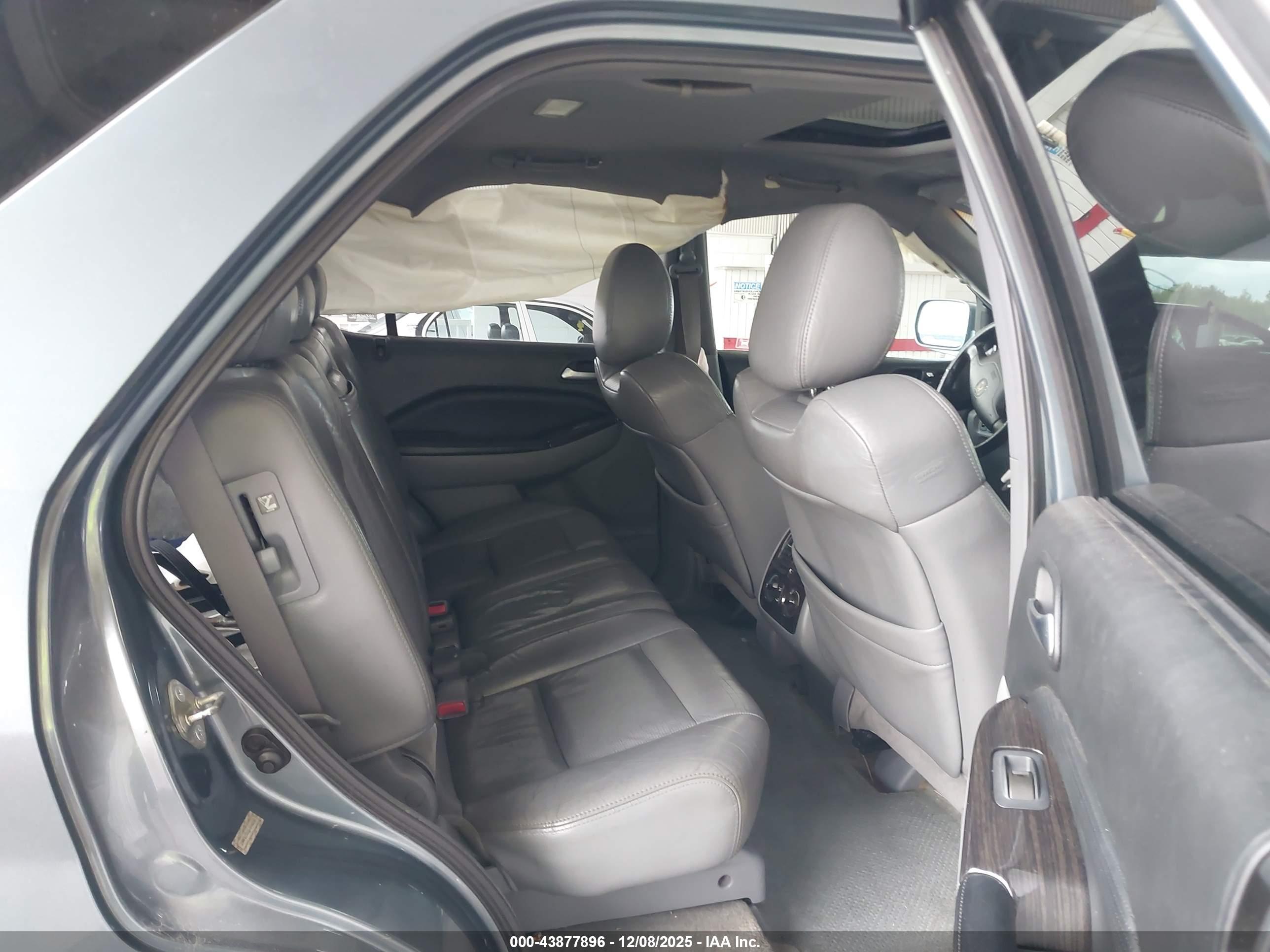 ACURA MDX image 8