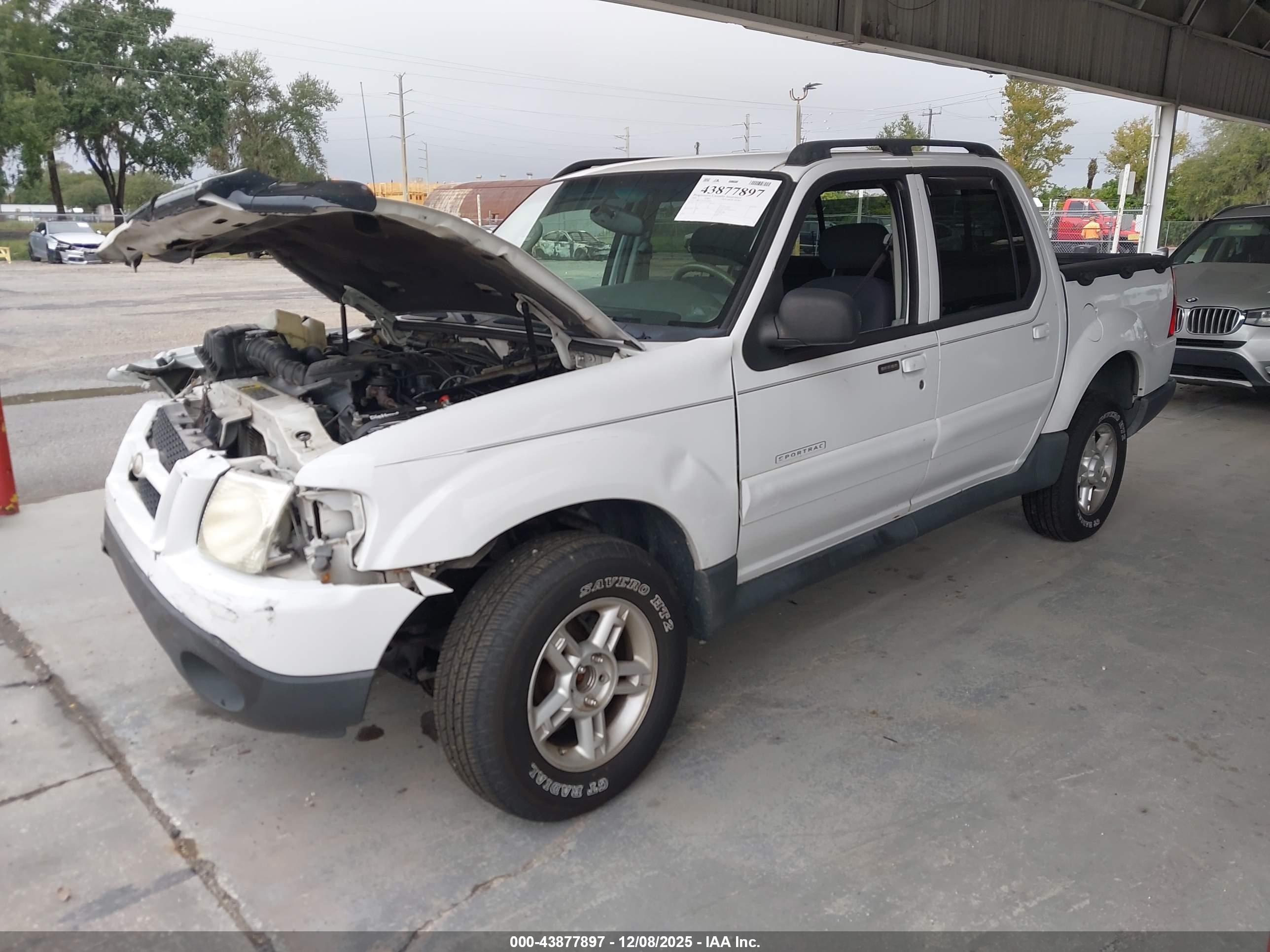 FORD EXPLORER image 2