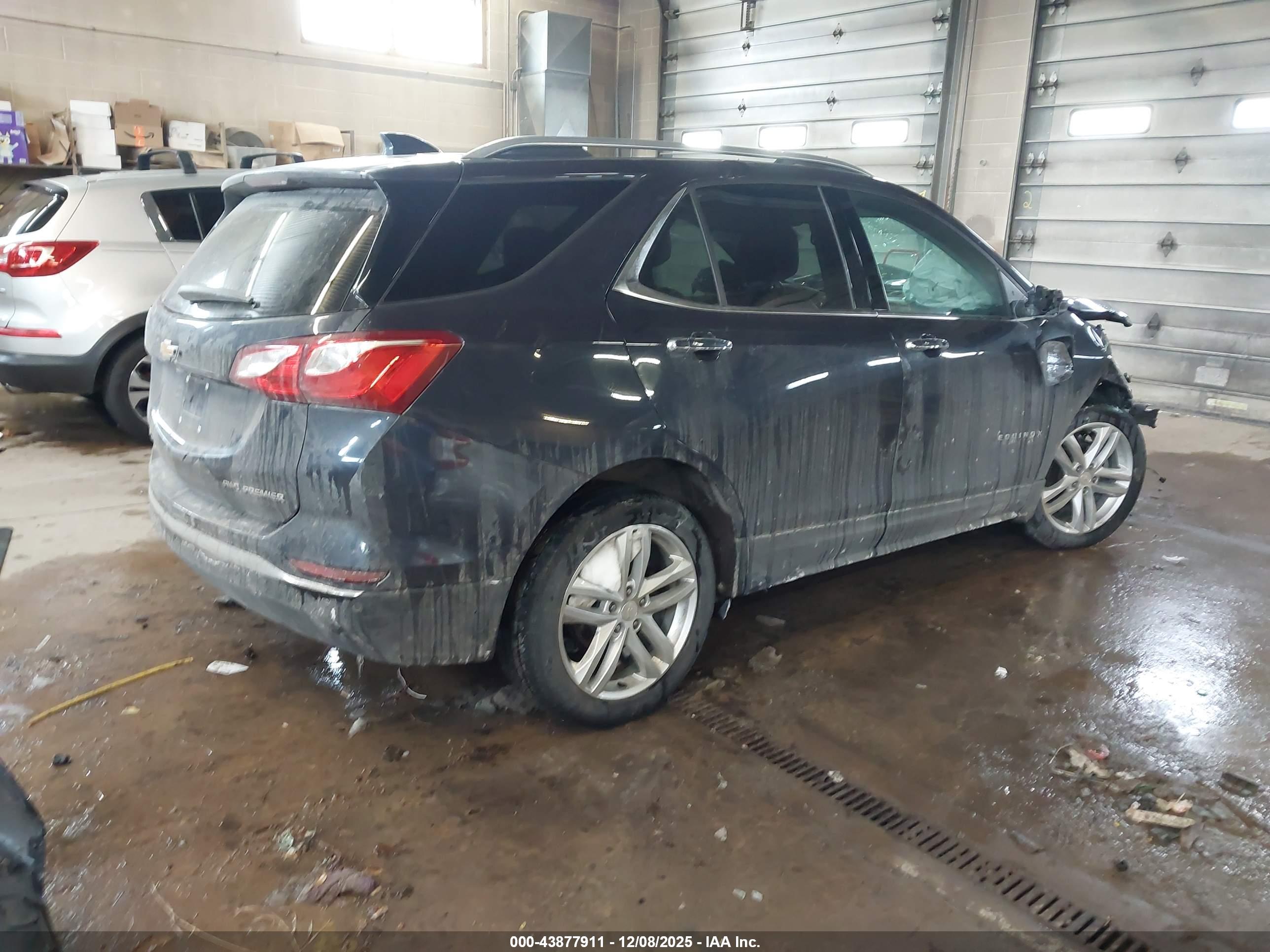 CHEVROLET EQUINOX image 4