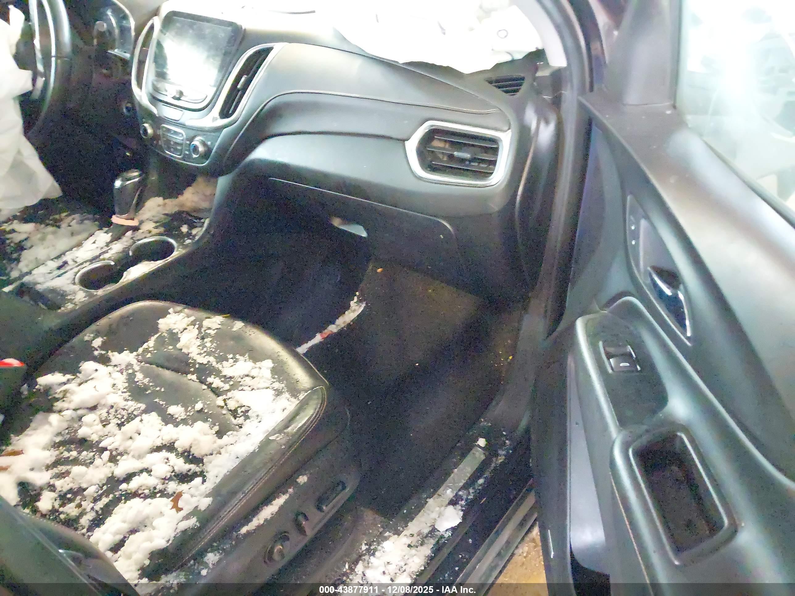 CHEVROLET EQUINOX image 5
