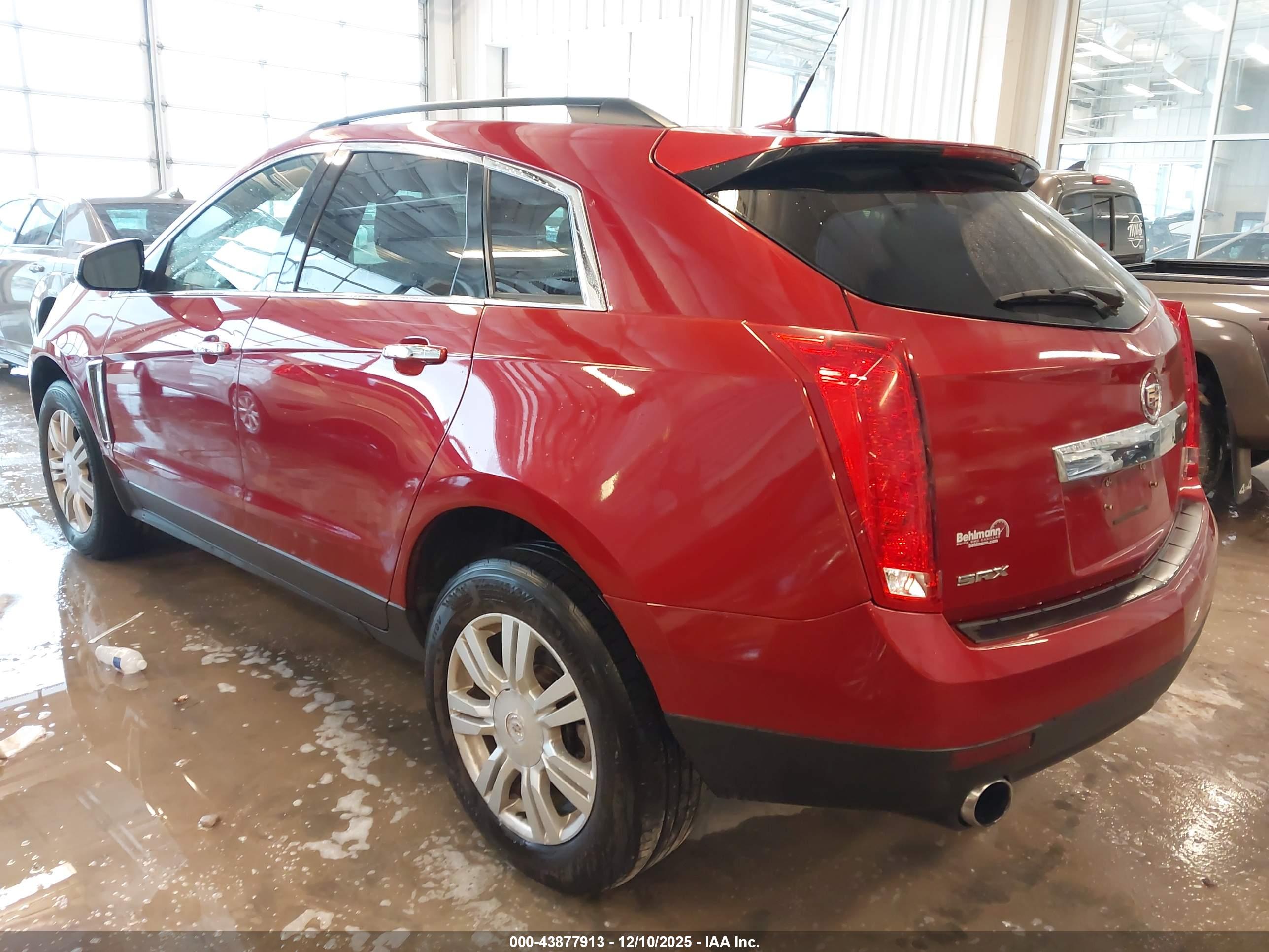 CADILLAC SRX image 3