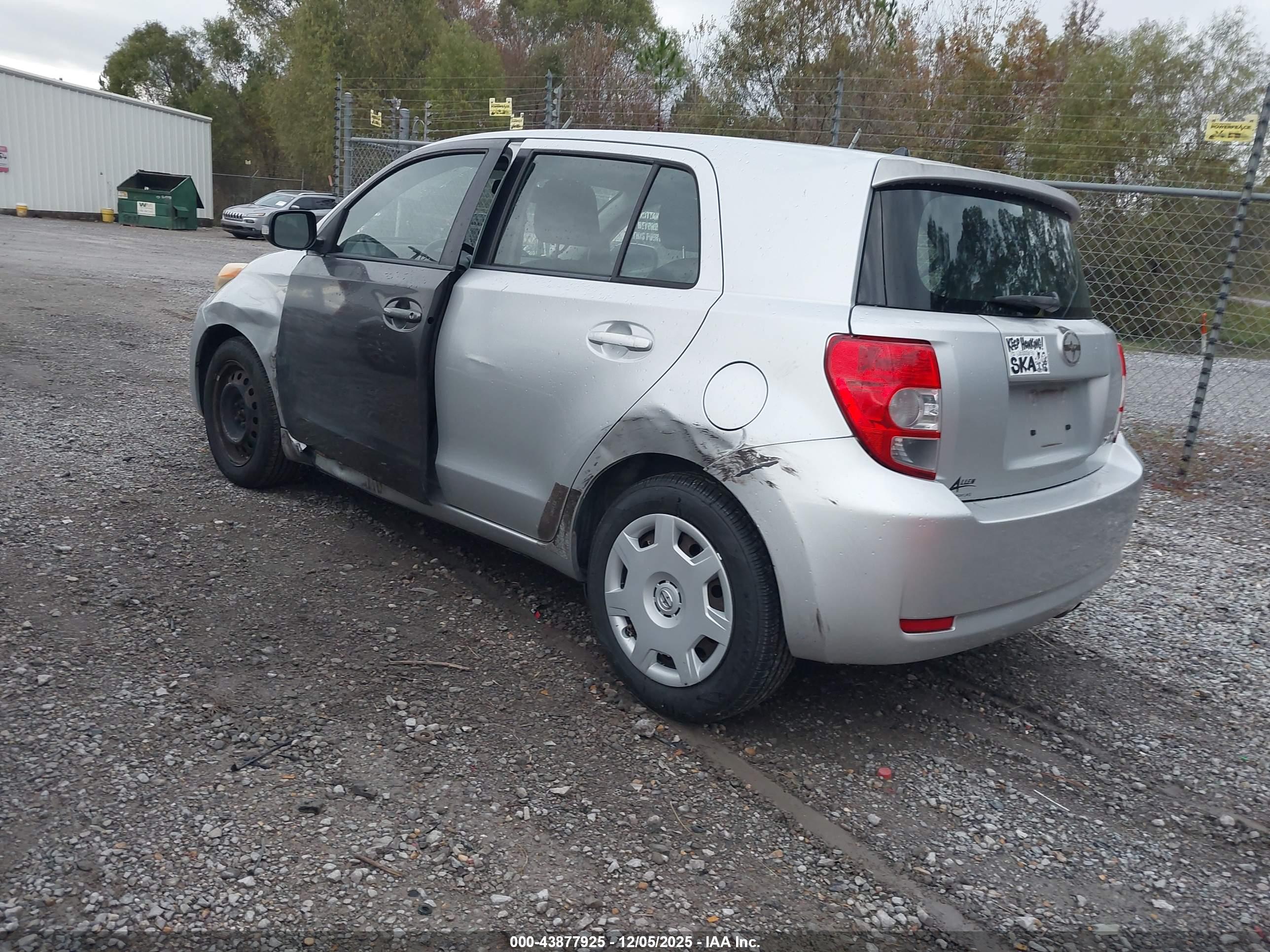 SCION XD image 3