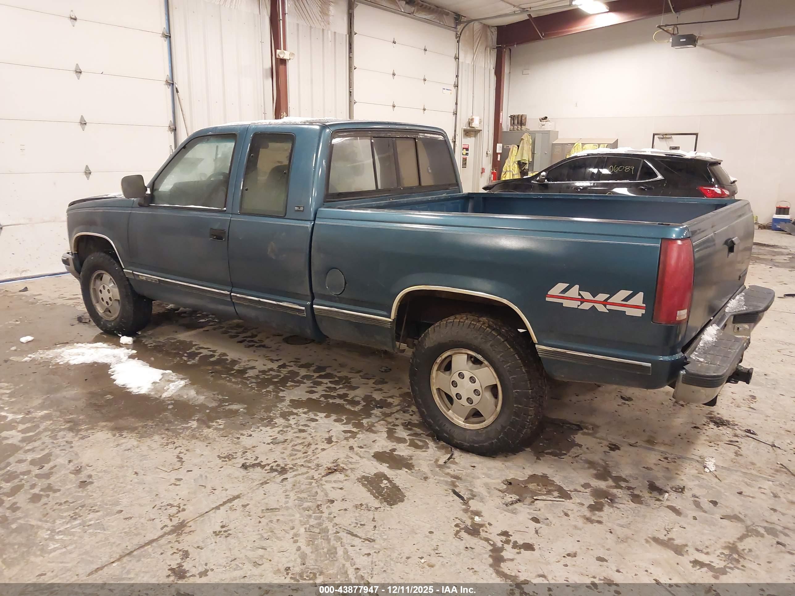 GMC SIERRA image 3