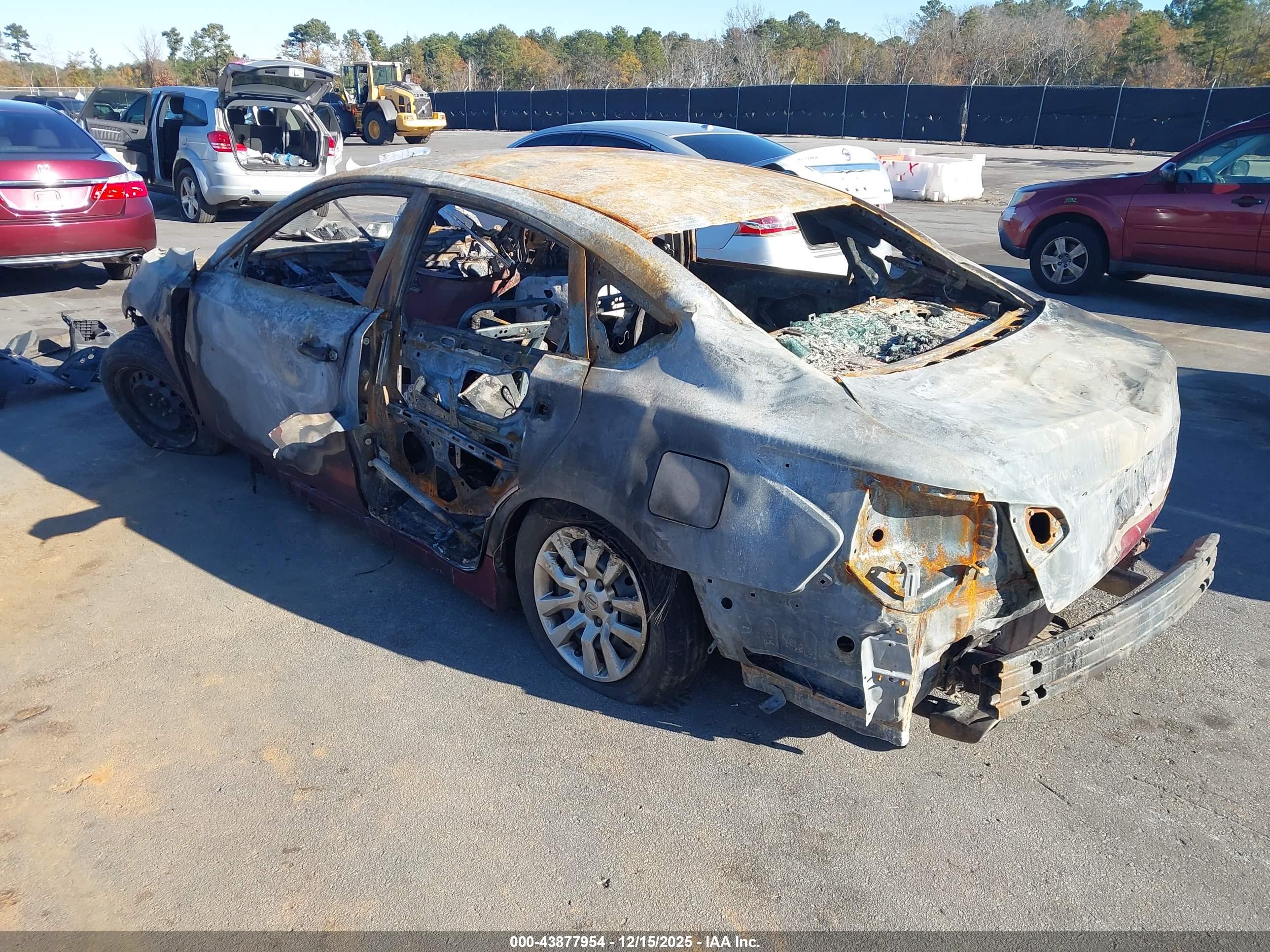 NISSAN ALTIMA image 3