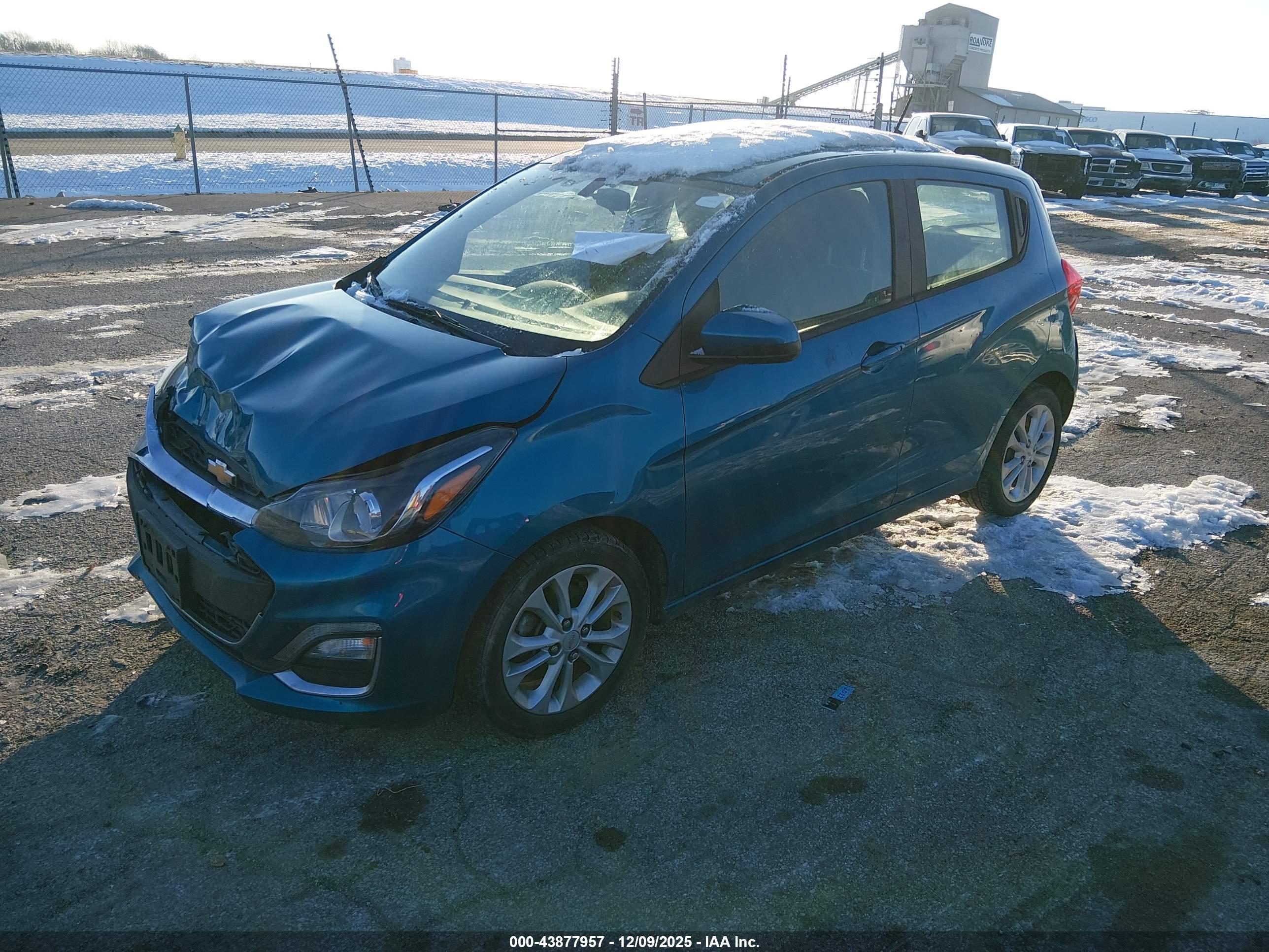 CHEVROLET SPARK image 2