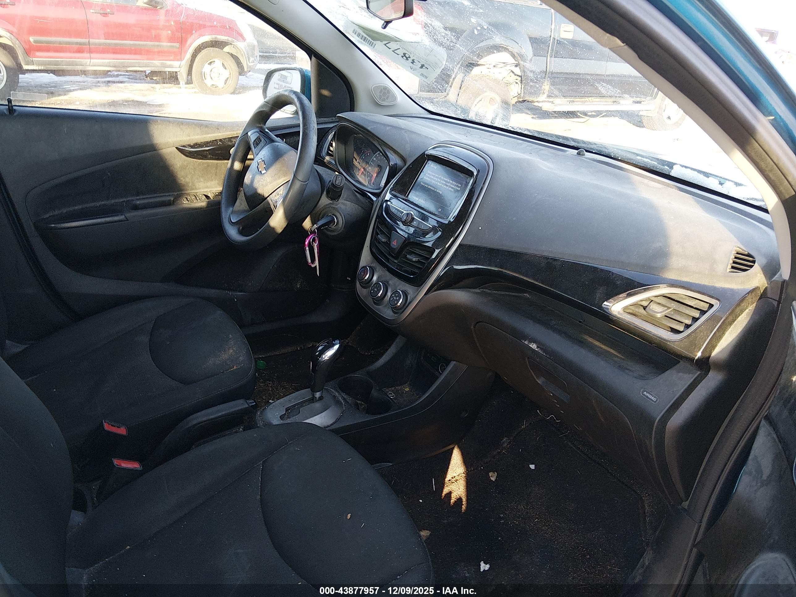 CHEVROLET SPARK image 5