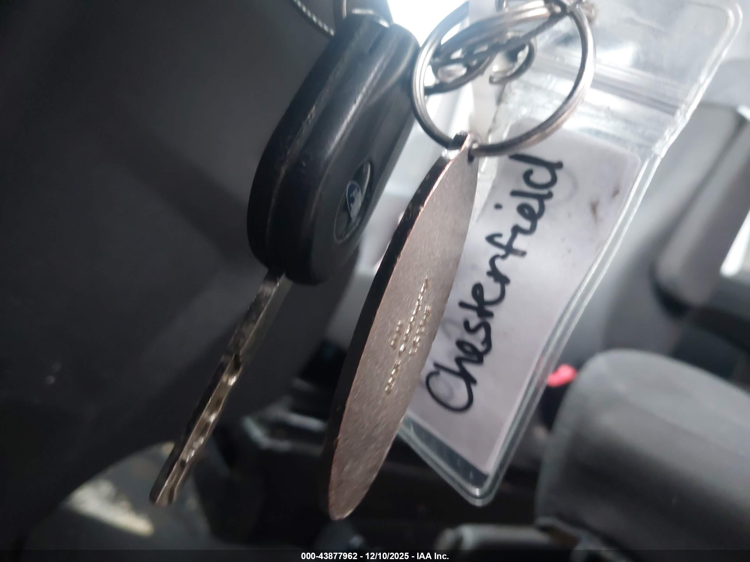 FORD TRANSIT-350 image 11