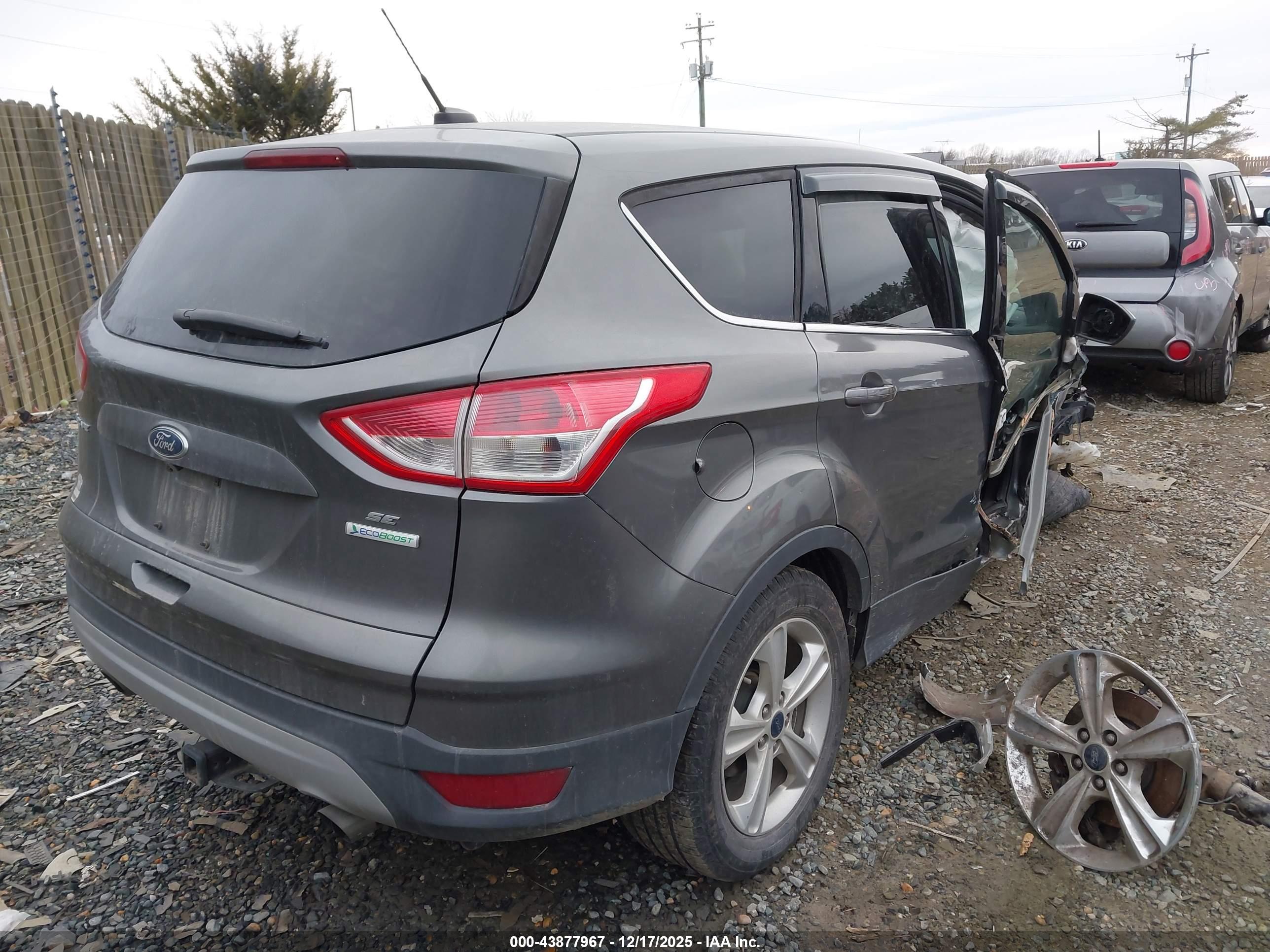 FORD ESCAPE image 4