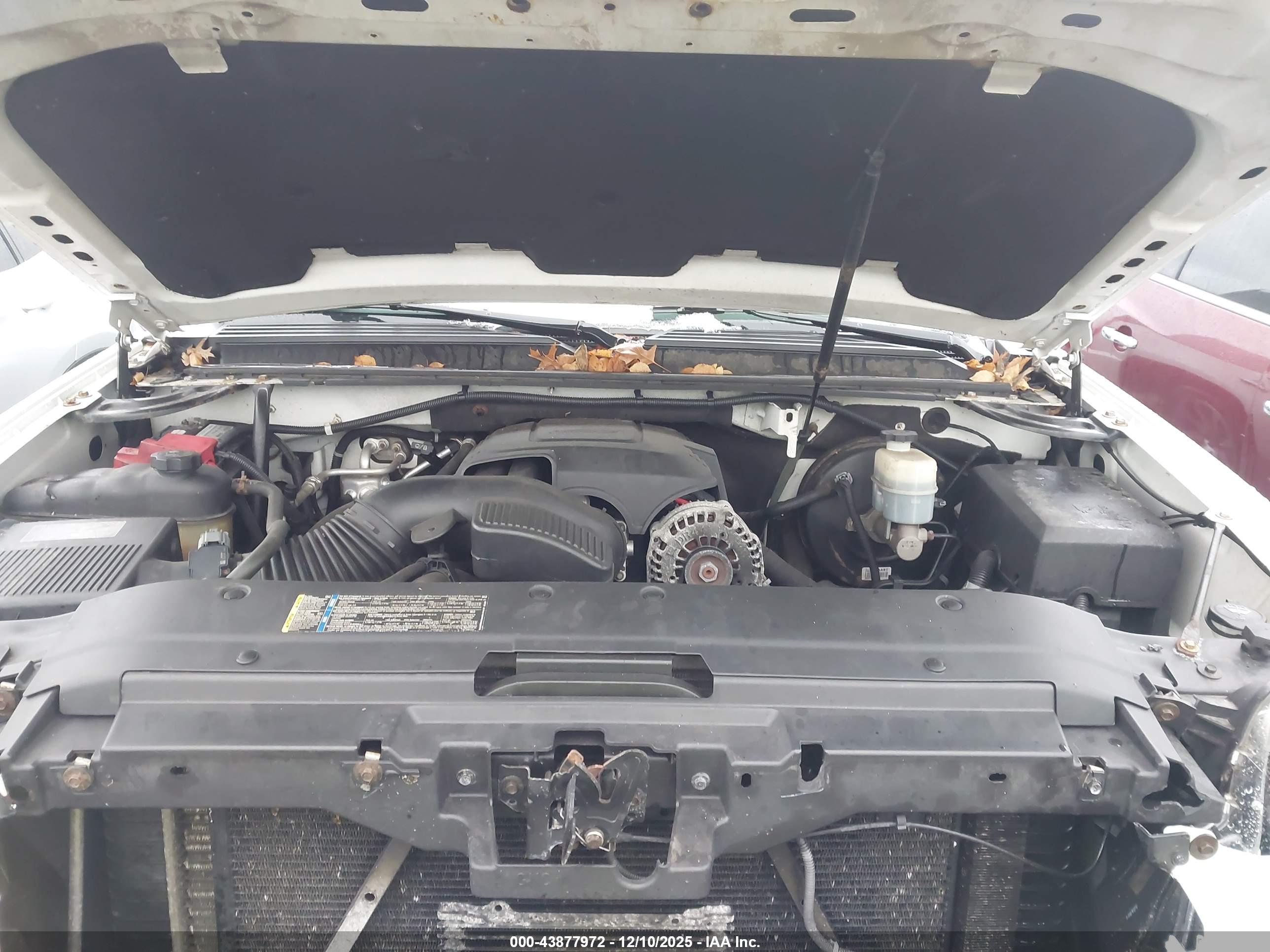 GMC YUKON image 10