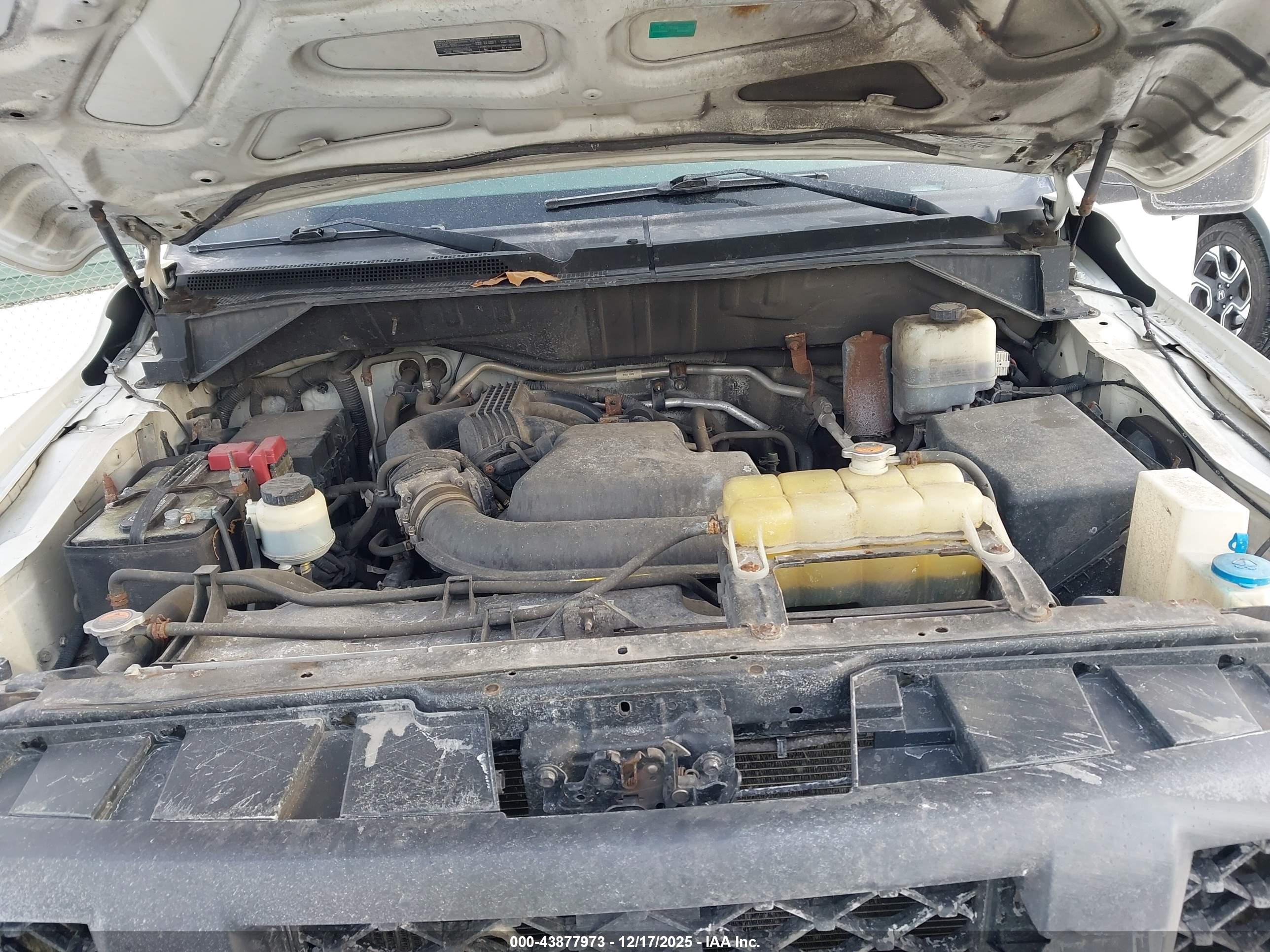 NISSAN NV image 10