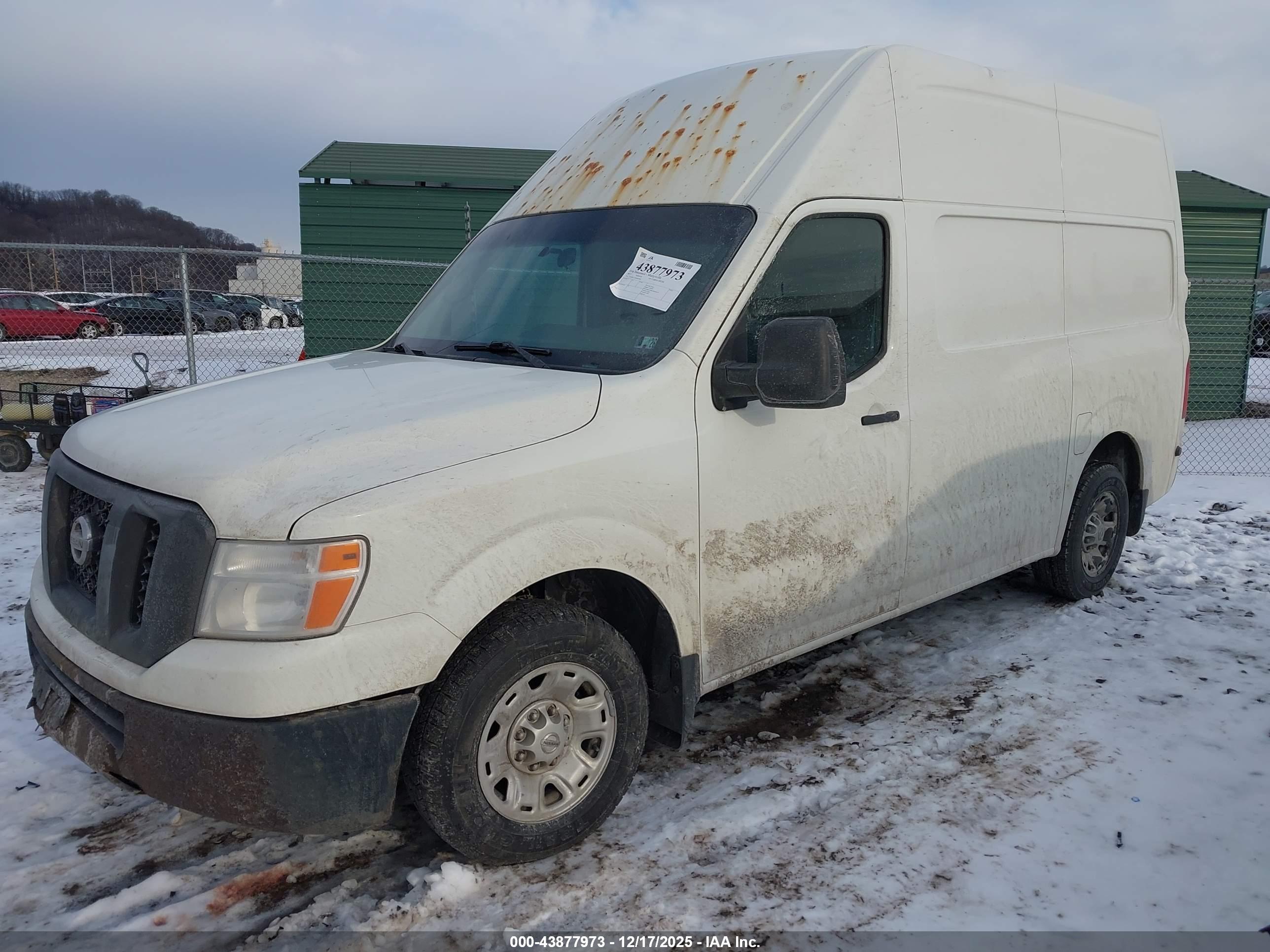 NISSAN NV image 2