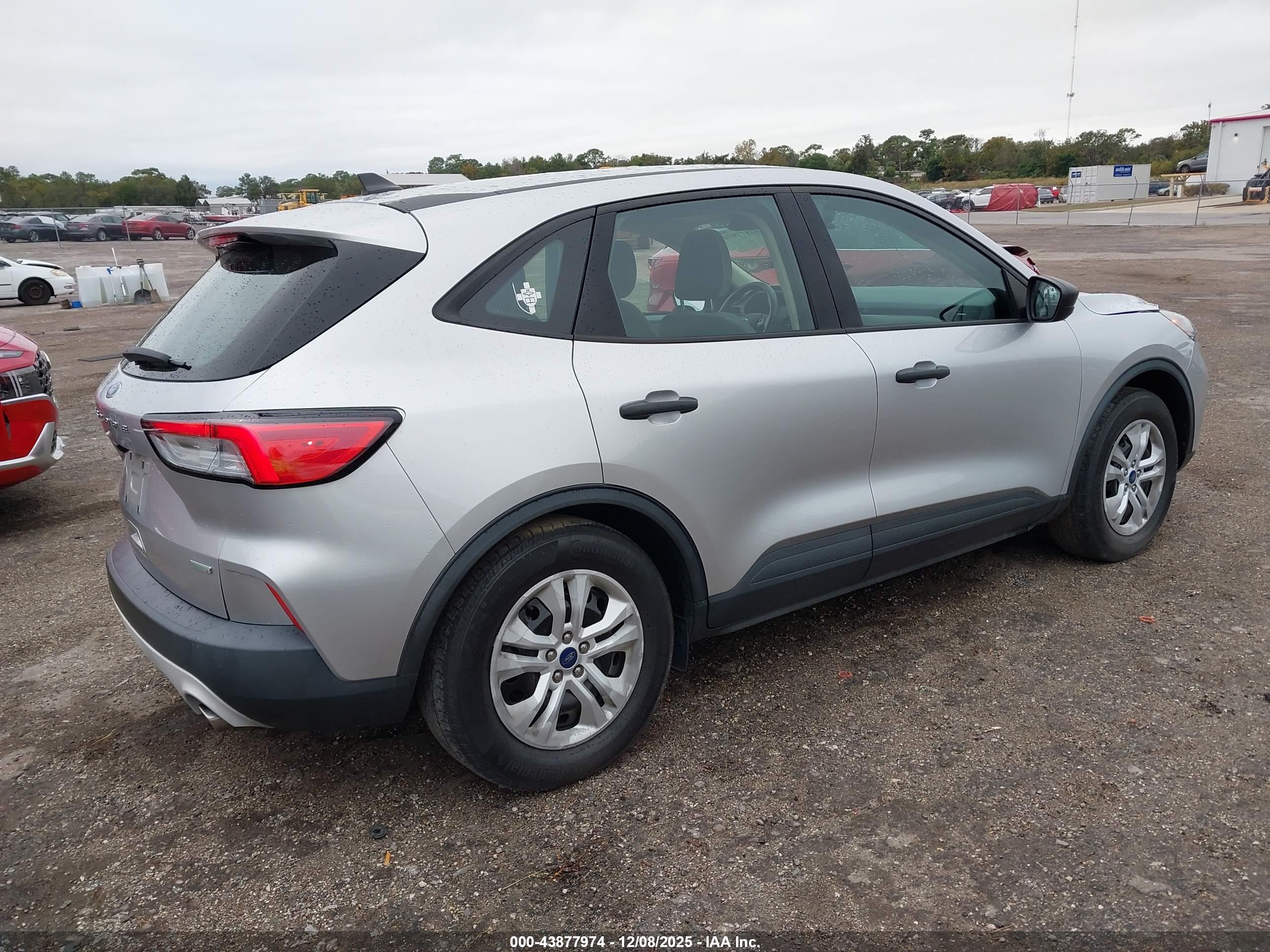 FORD ESCAPE image 4