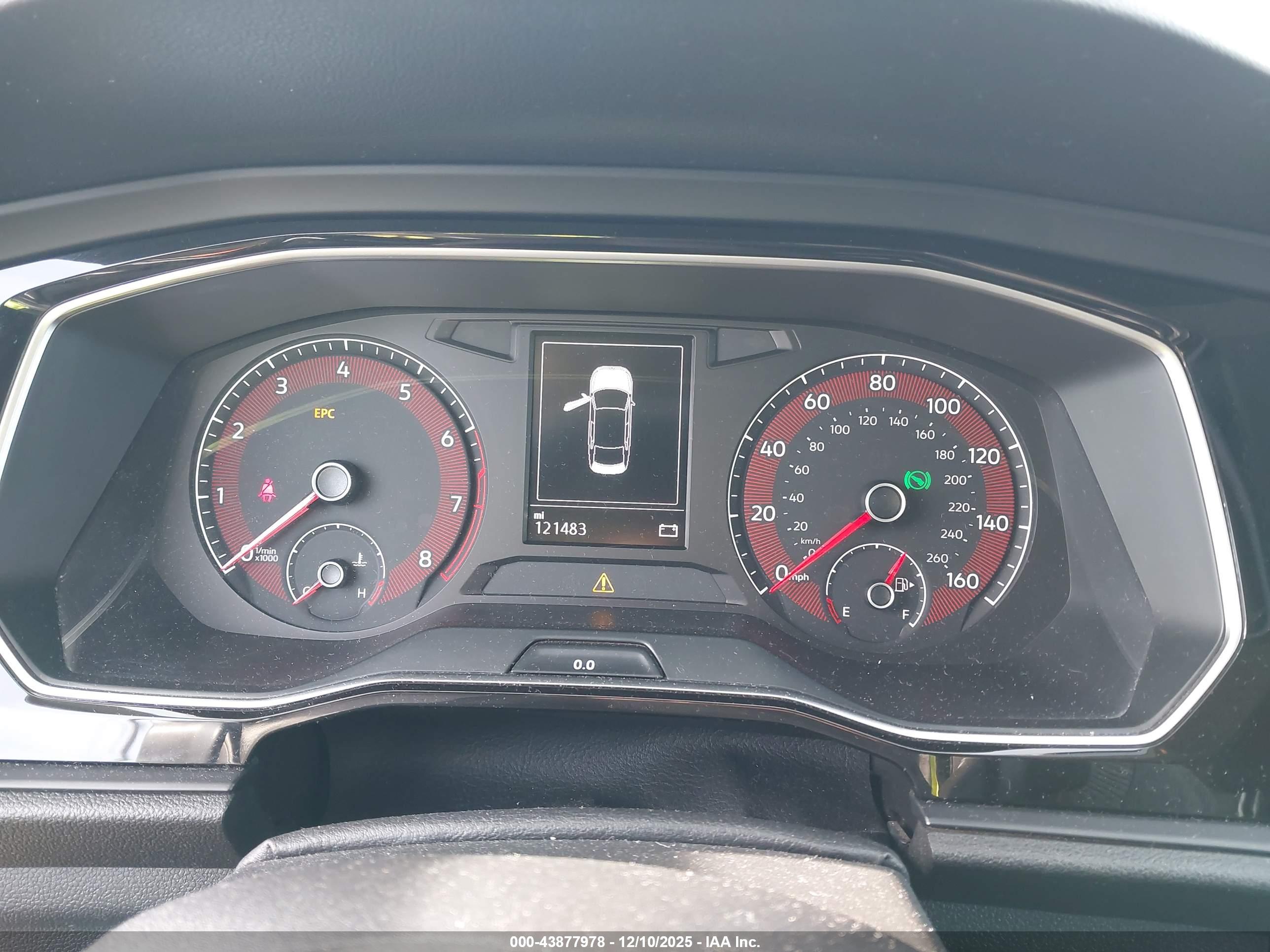 VOLKSWAGEN JETTA image 7